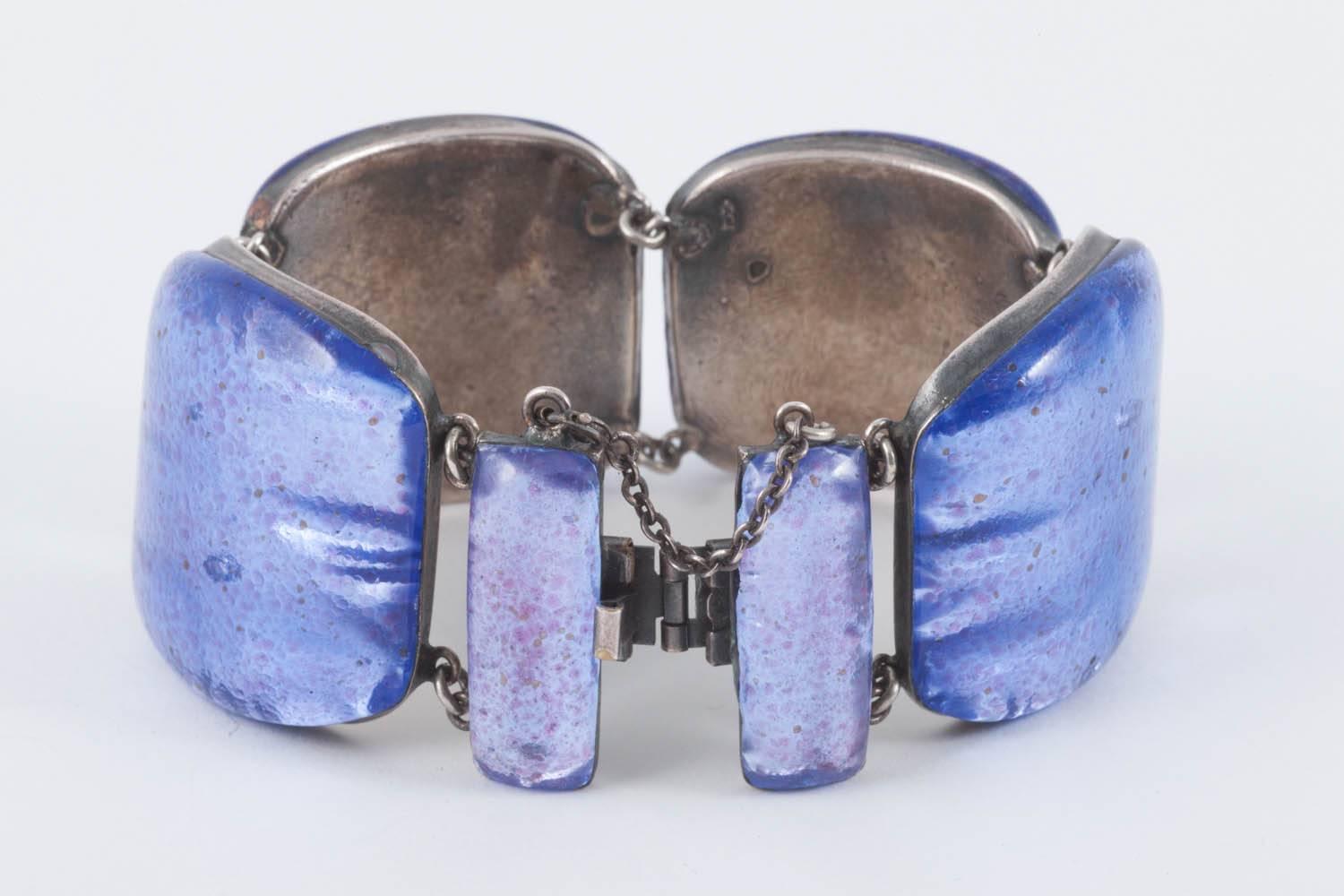 Grand bracelet articulé en émail lilas doux, Jacques Gautier, France, années 1960 Bon état - En vente à Greyabbey, County Down