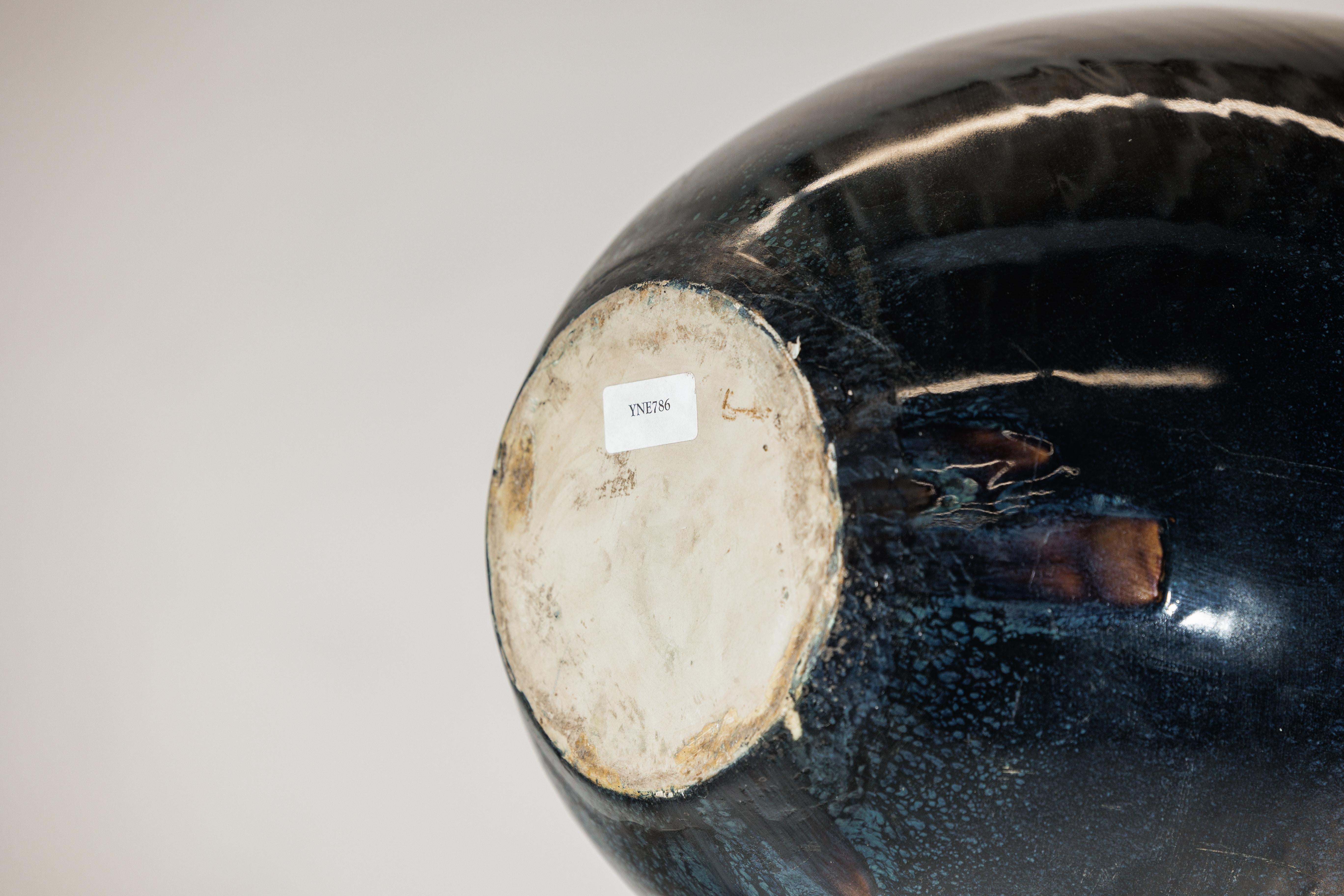 Large Artisan Ceramic Vase in Midnight Blue with Brown Tapered Neck in vendita 7