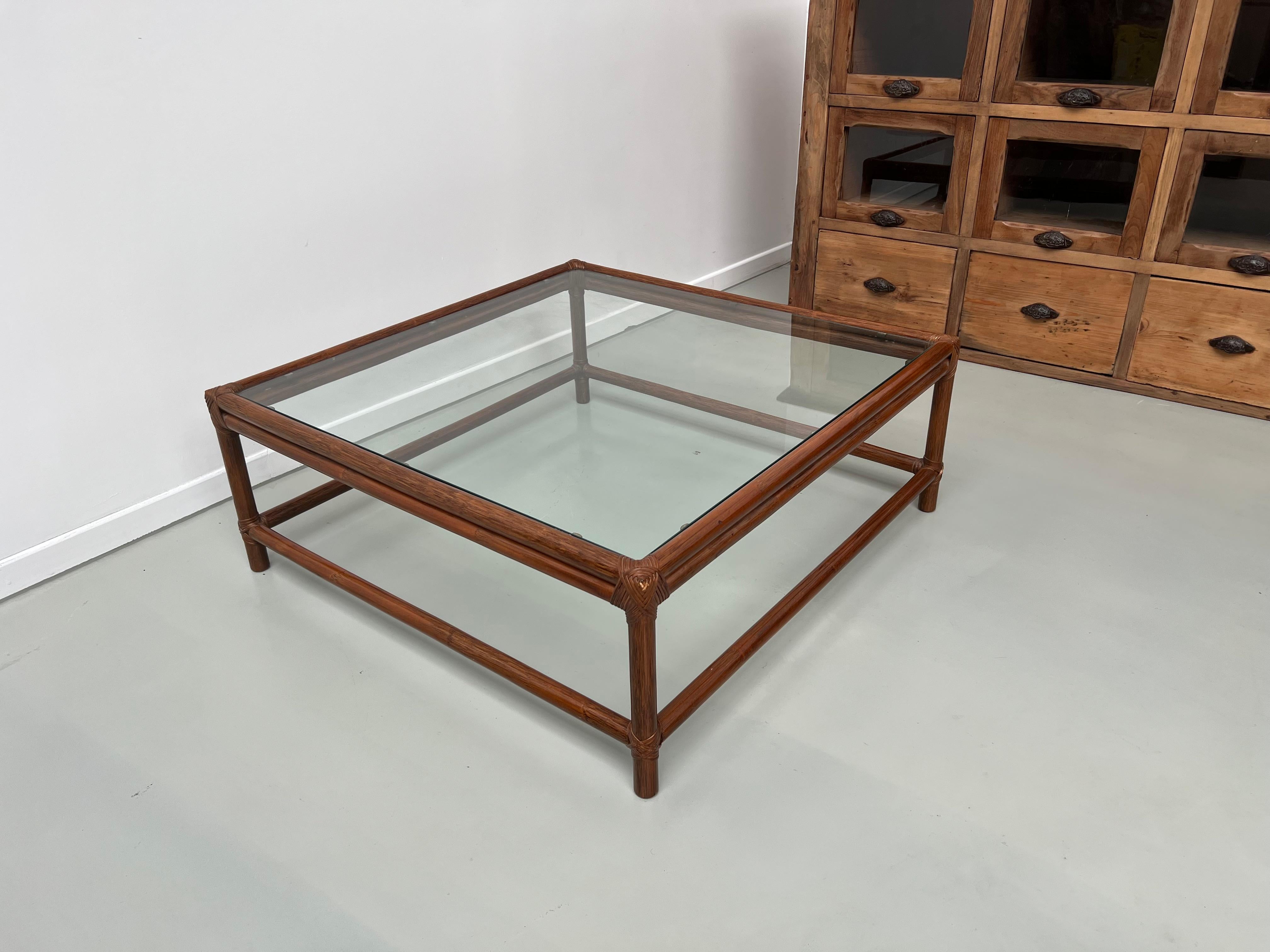 Large Artisanal French Coffee Table in Rattan and Glass, circa 1970 In Good Condition For Sale In LYON, FR