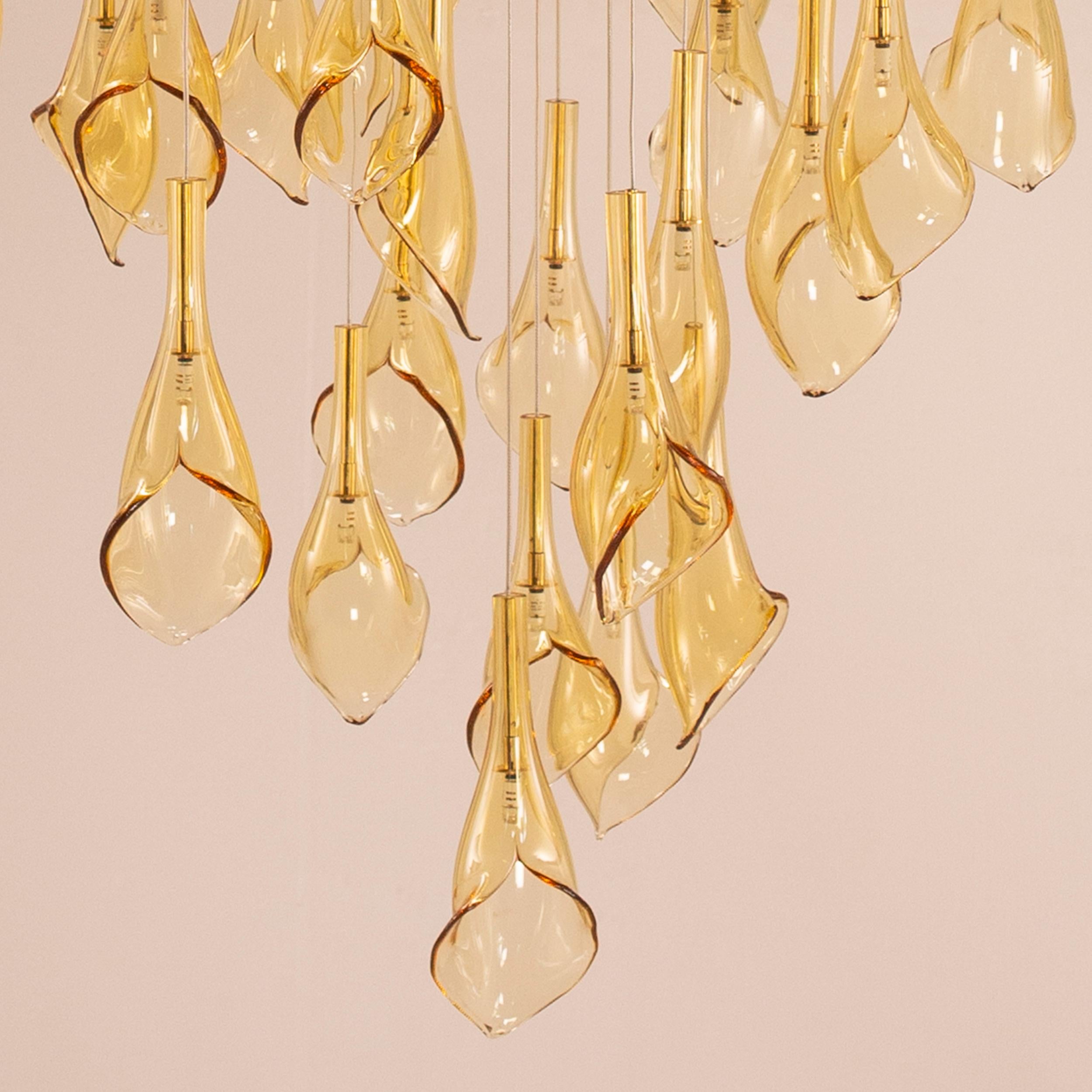 Vetro soffiato Grande lampadario a sospensione Artistics 115 luci in vetro di Acacia Murano Multiforme in vendita