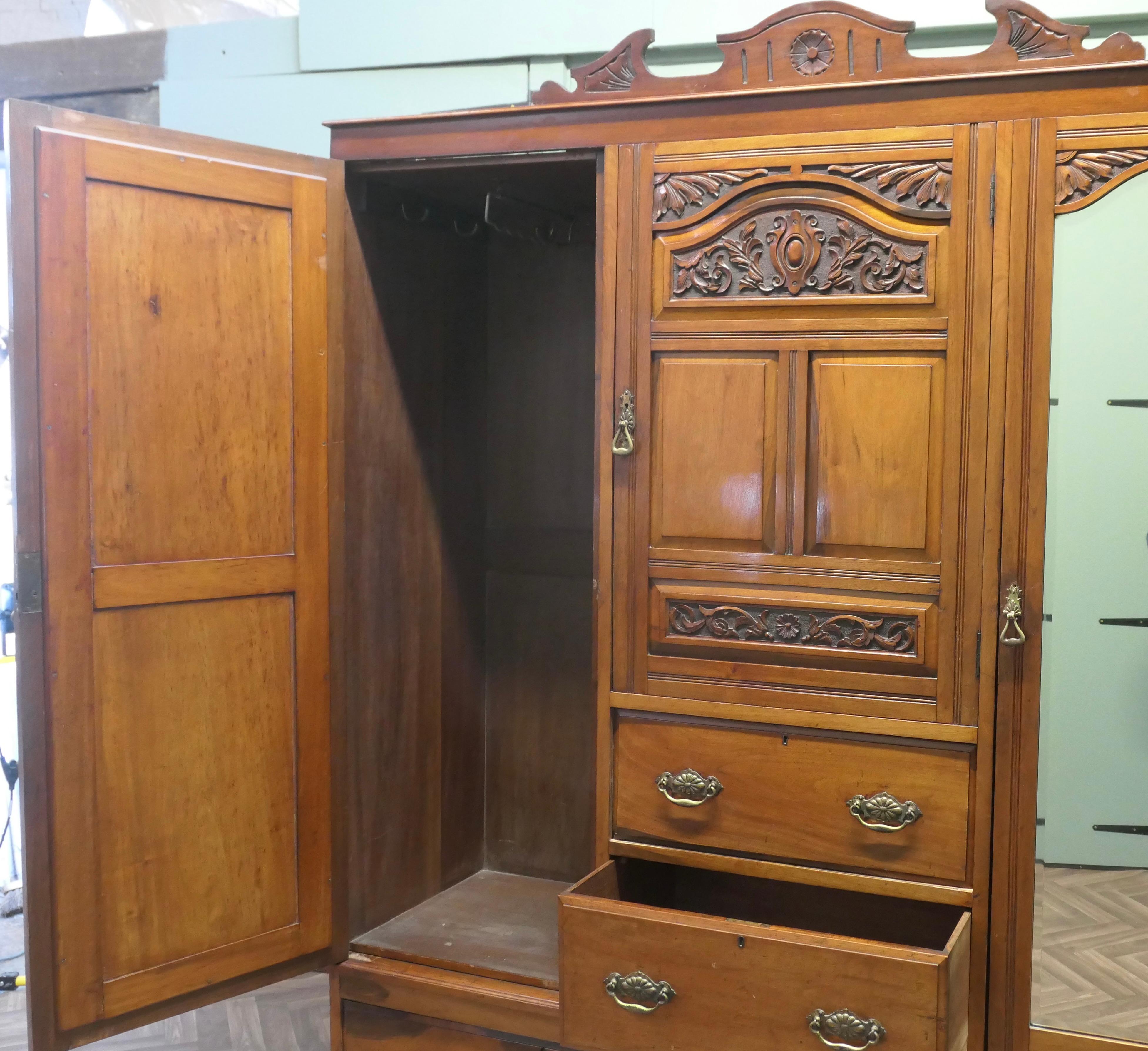 Grande armadio Arti e Mestieri Compactum, smontabile in vendita 2