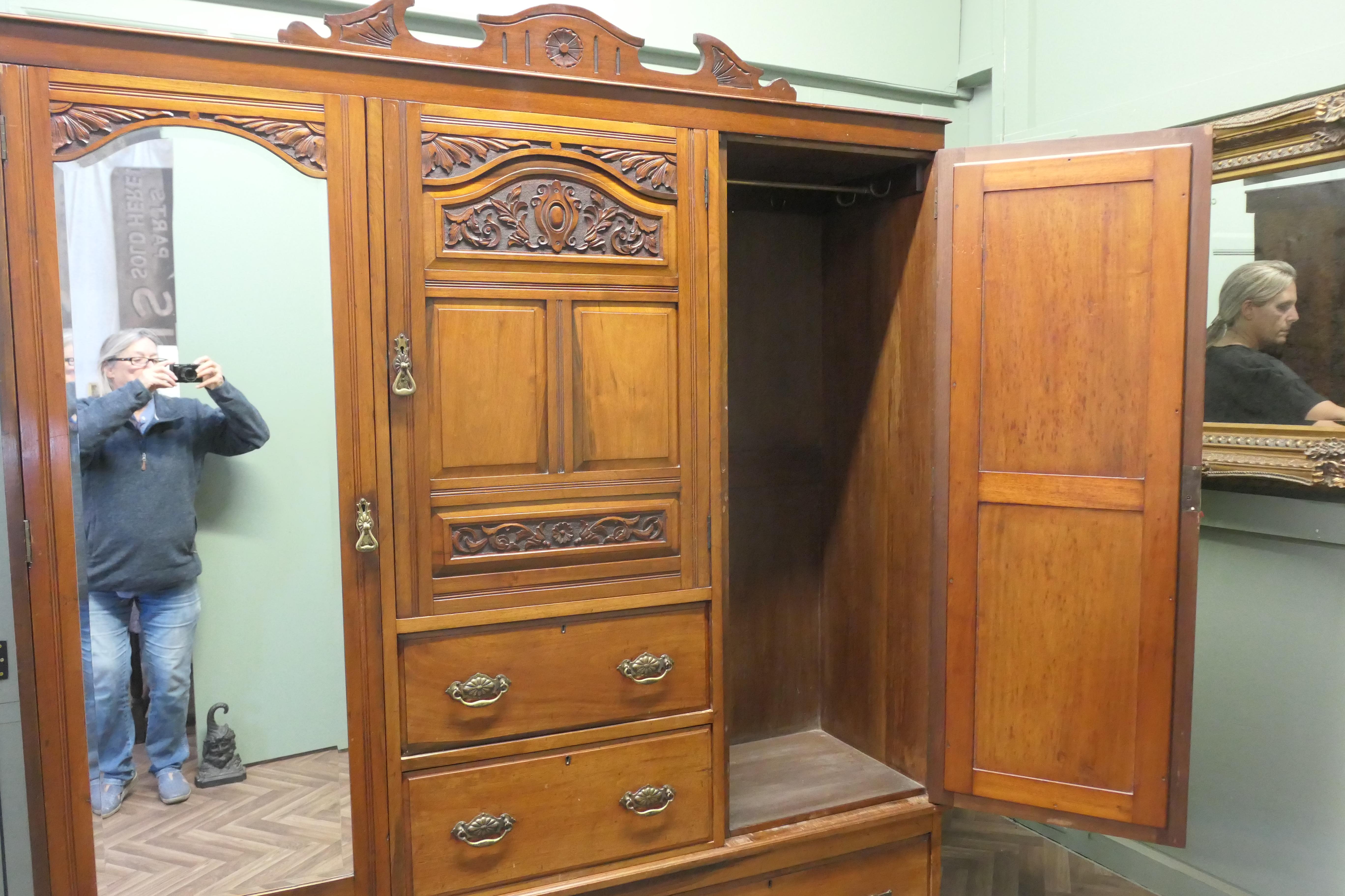 Grande armadio Arti e Mestieri Compactum, smontabile in vendita 3