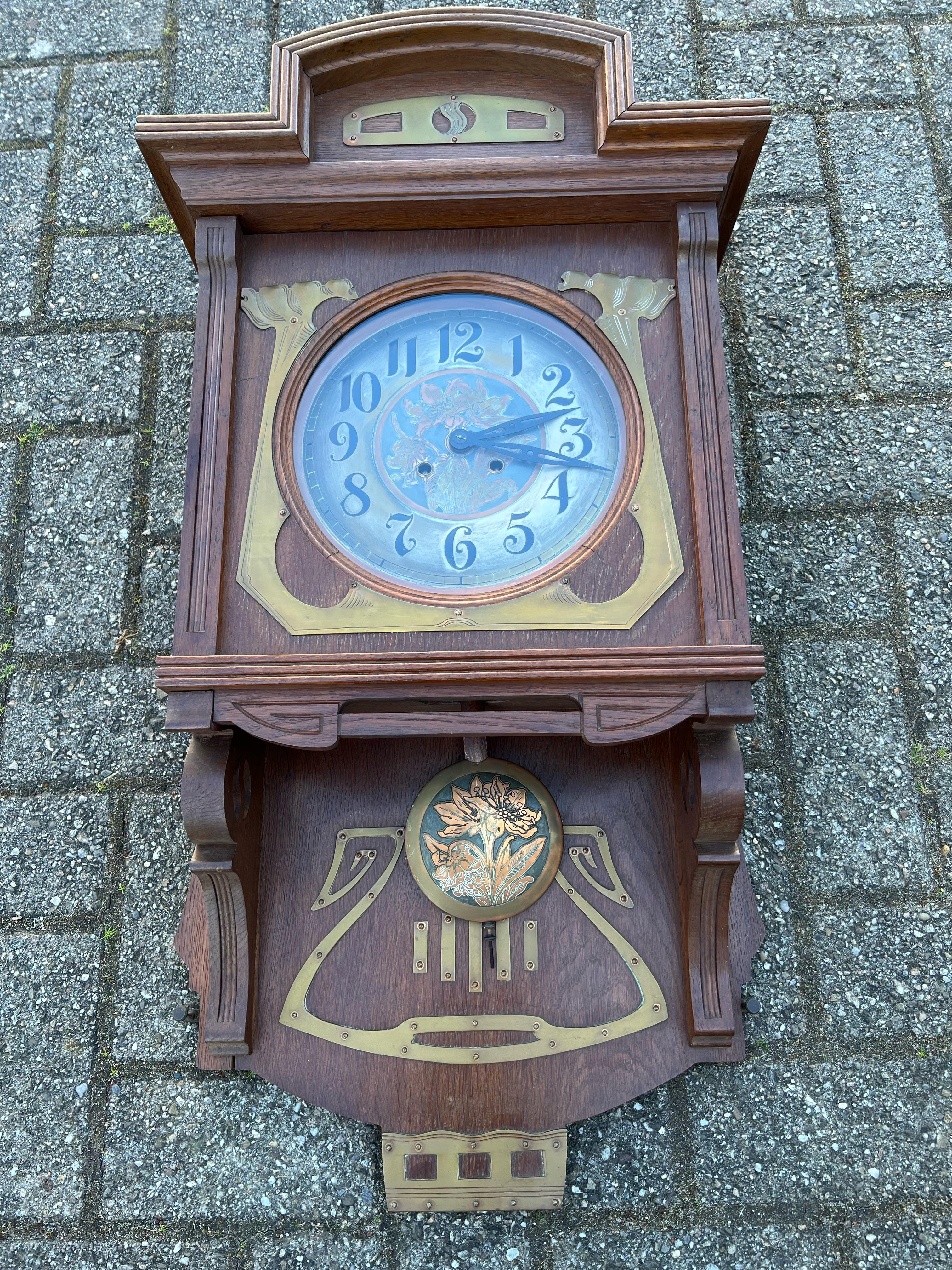 Large Arts & Crafts Brass & Oak Gustave Serrurier-Bovy Style Wall Clock, ca 1900 For Sale 7