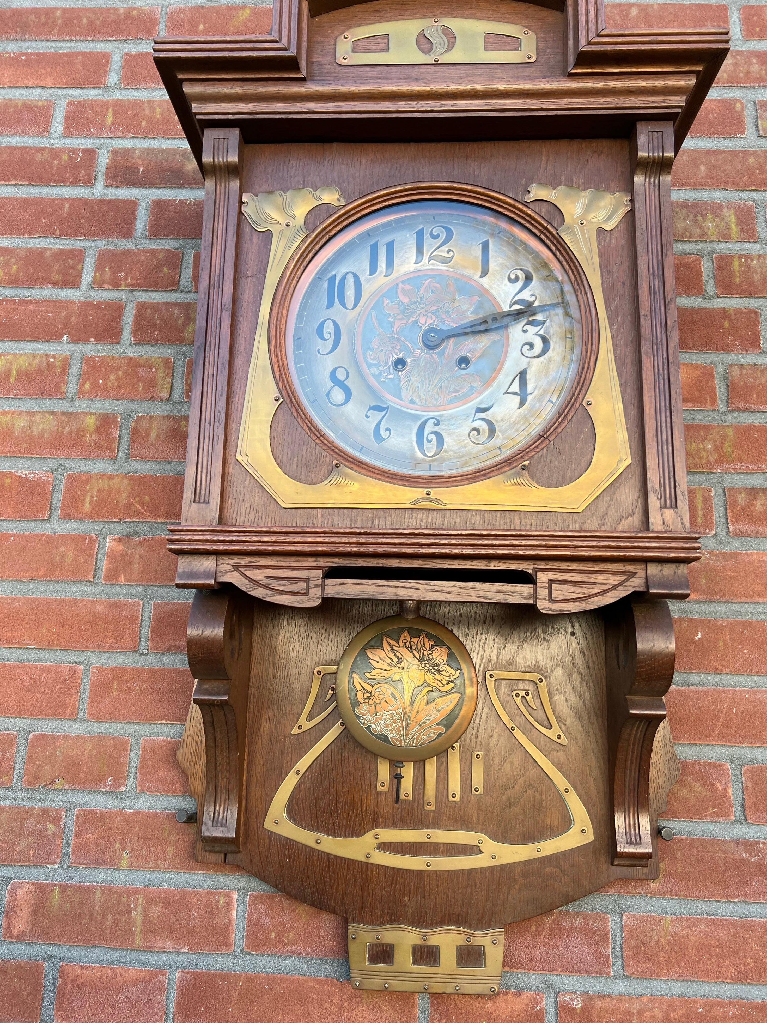 Large Arts & Crafts Brass & Oak Gustave Serrurier-Bovy Style Wall Clock, ca 1900 For Sale 8