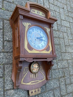 Große Wanduhr im Stil von Gustave Serrurier-Bovy aus Messing und Eiche, um 1900, Arts & Crafts