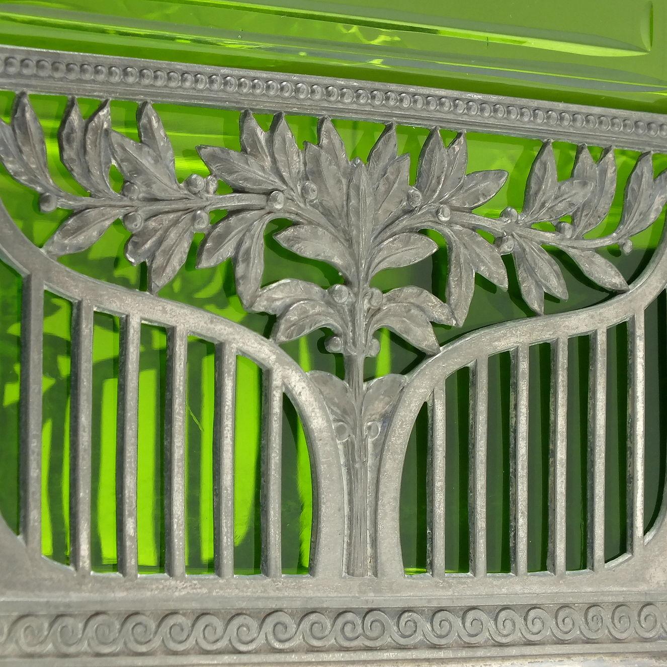 Late 19th Century Large Arts & Crafts Jugendstil Pewter Centrepiece with Green Glass Liner c1900 For Sale