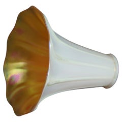 Große Arts &Crafts Quezal Calcit & Gold Kunst Glas Tulip Form Light Shade C1920