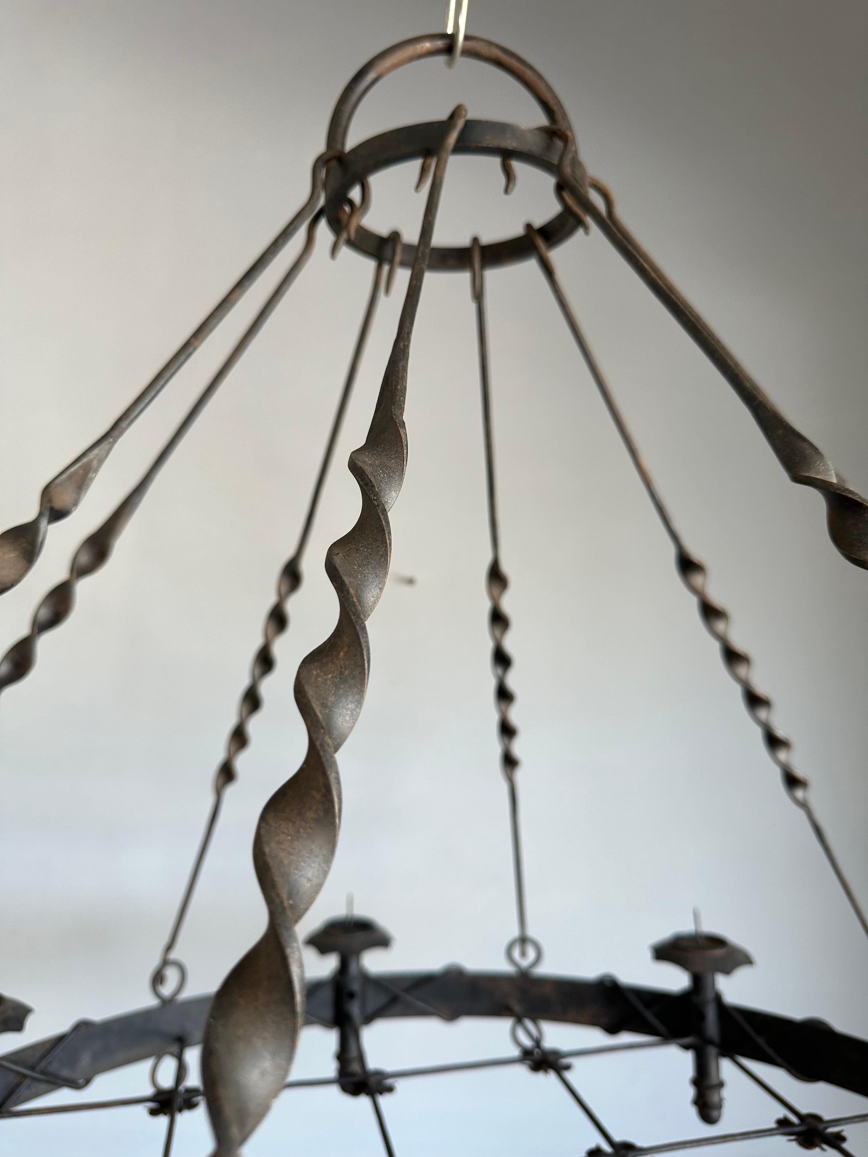 Large Arts & Crafts Wrought Iron Chandelier for Dining Room or Restaurant Etc In Good Condition For Sale In Lisse, NL