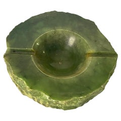 Large Ashtray or Vide Poche in Onyx, in Flash Green Color, Italy 1960