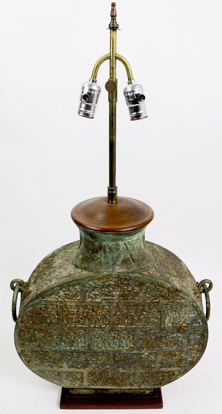 Large Asia Modern Chinese Style Verdigris Bronze Table Lamp In Good Condition In New York, NY