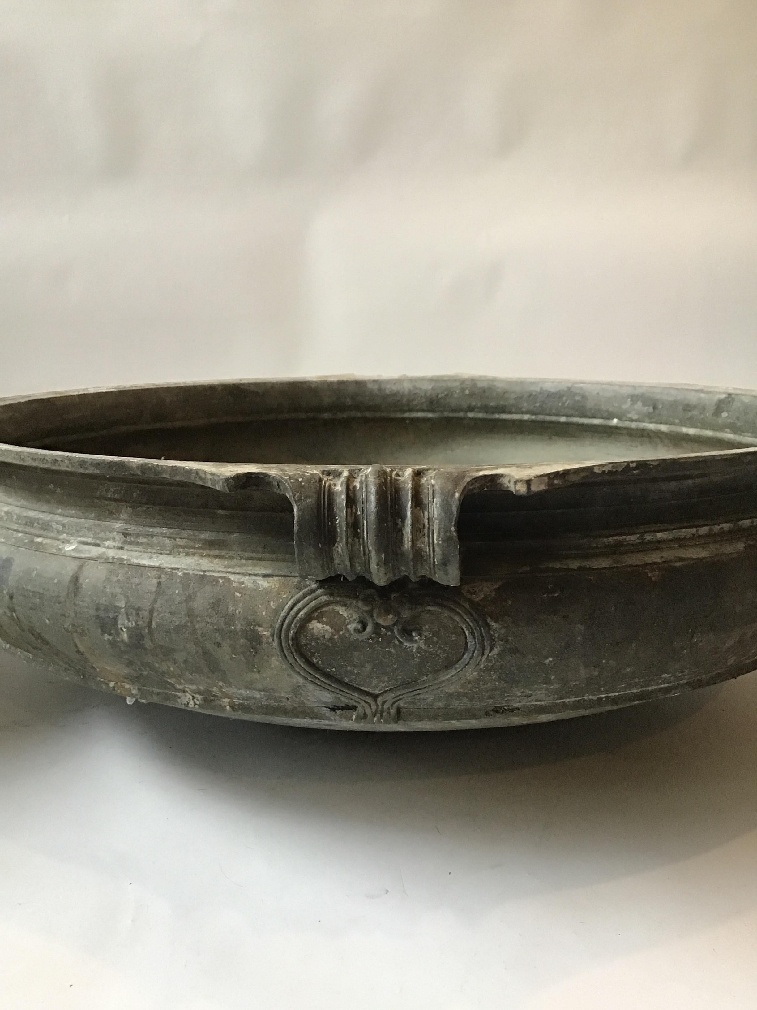 Large Asian Indian Cast Bronze Urli Temple Bowl / Planter In Good Condition In Tarrytown, NY