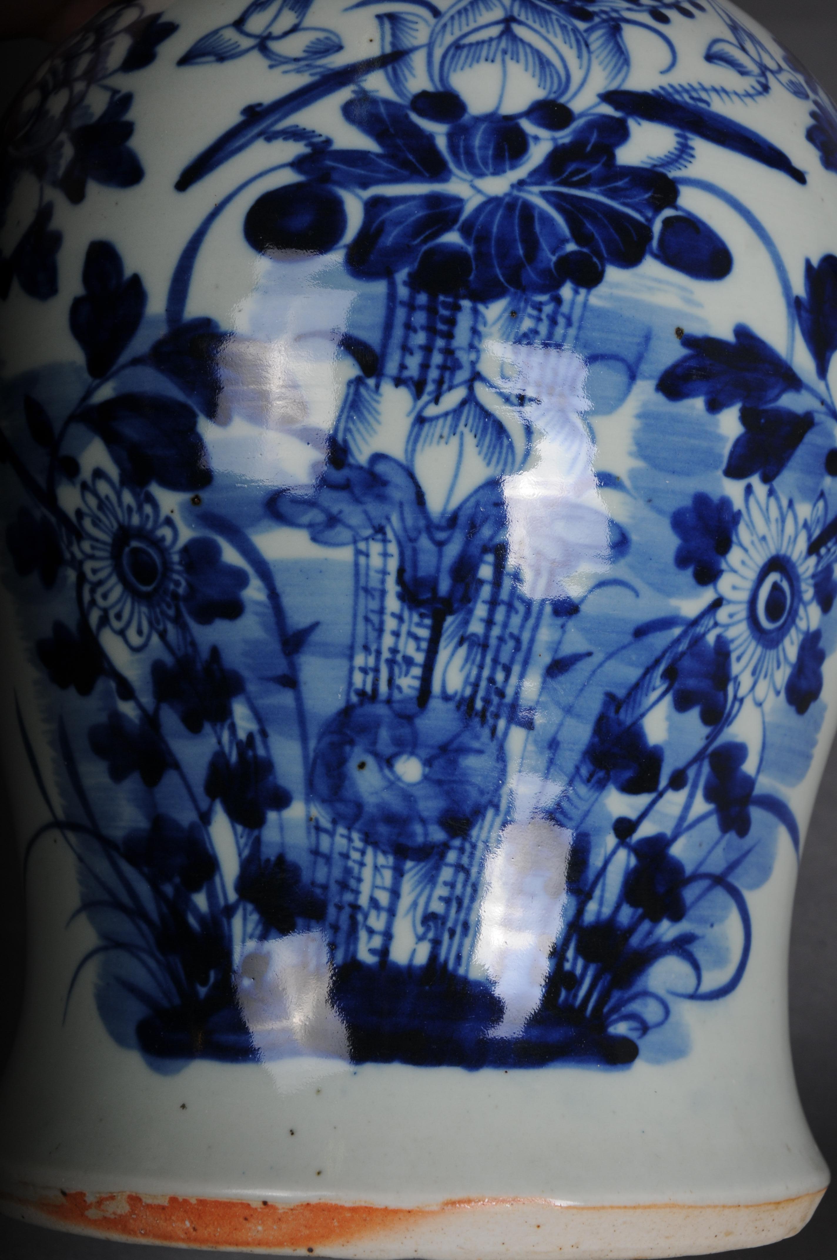 Large Asian table vase, porcelain, 20th century. For Sale 6