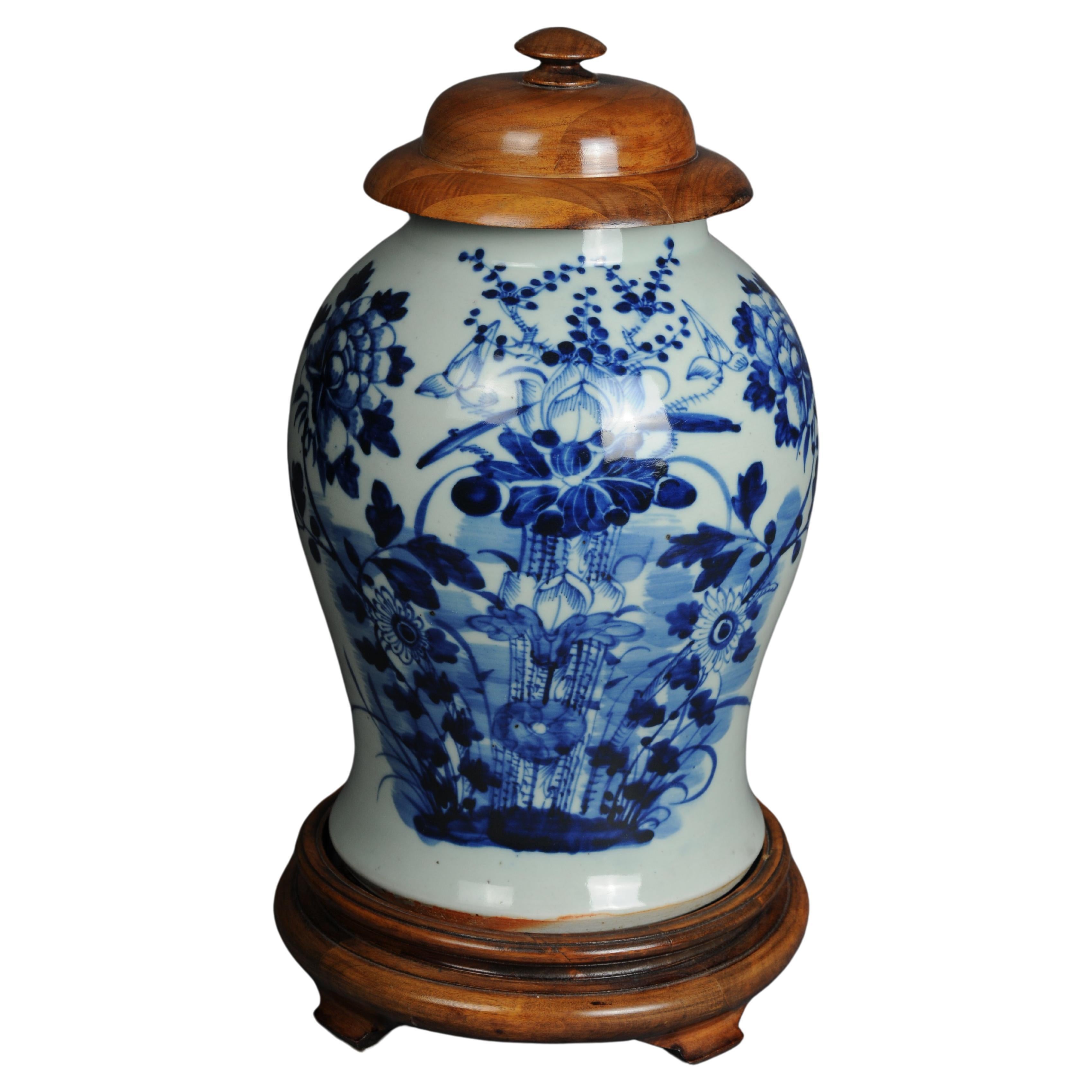 Large Asian table vase, porcelain, 20th century. For Sale