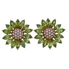 Large Asprey Heritage Daisy Peridot Diamond Gold Earrings