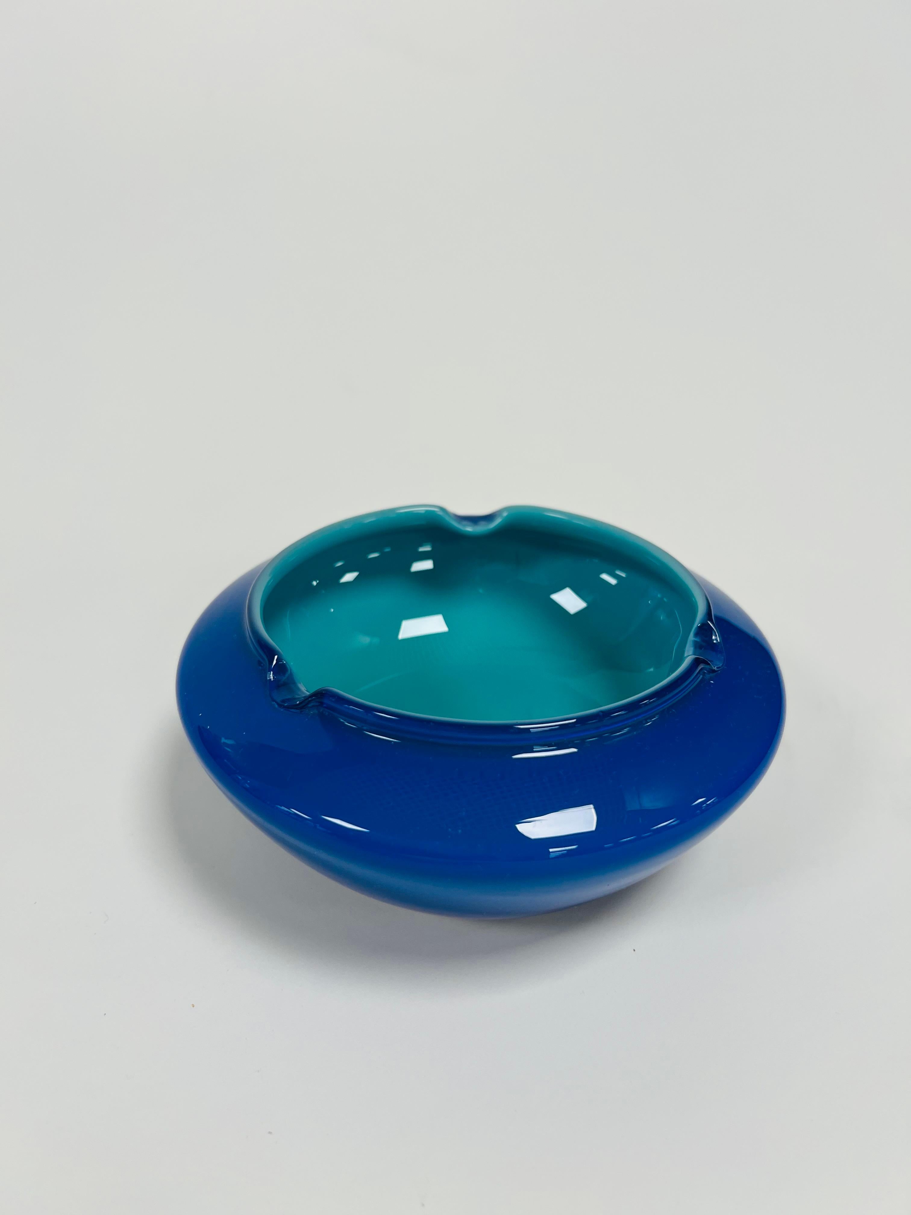 Archimede Seguso large astray in Murano glass circa 1950 In Good Condition For Sale In Rio De Janeiro, RJ