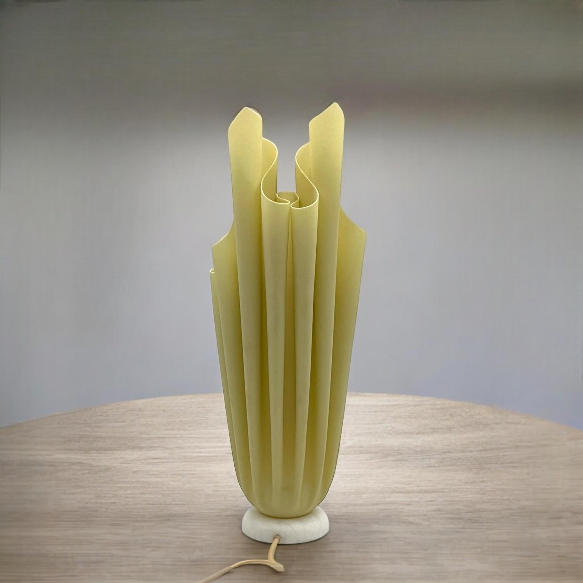 Large Athena 80s Table Lamp by Georgia Jacob of France - Draped Resin Marble In Good Condition For Sale In San Benedetto Del Tronto, IT