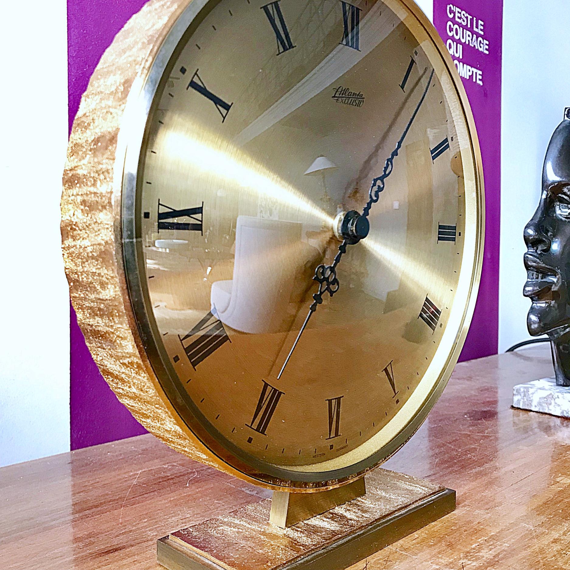 Large Atlanta Exclusiv Midcentury Moden Brass Table Clock, 1950s, Germany In Good Condition In Biebergemund, Hessen