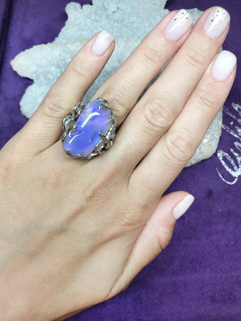 Large Australian Neon Opal Silver Engagement Ring In New Condition For Sale In Berlin, DE