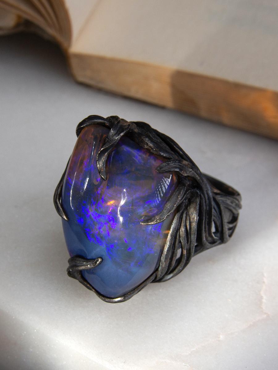 Large Australian Opal Ring Cascading Waves Neon blue wedding gift special person In New Condition For Sale In Berlin, DE