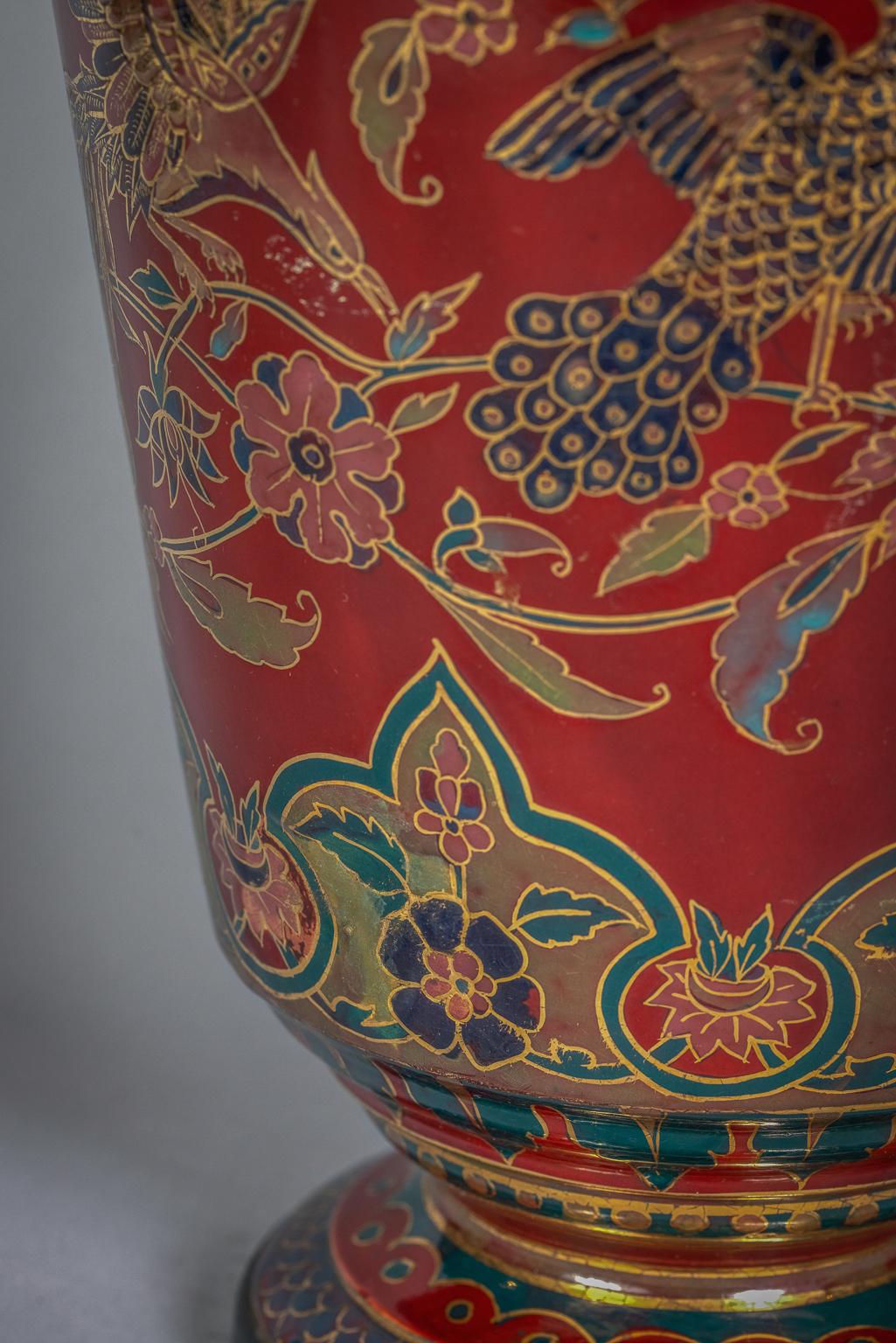 Grand vase autrichien Art Nouveau à deux poignées en poterie de fond marron, année 1890 en vente 1