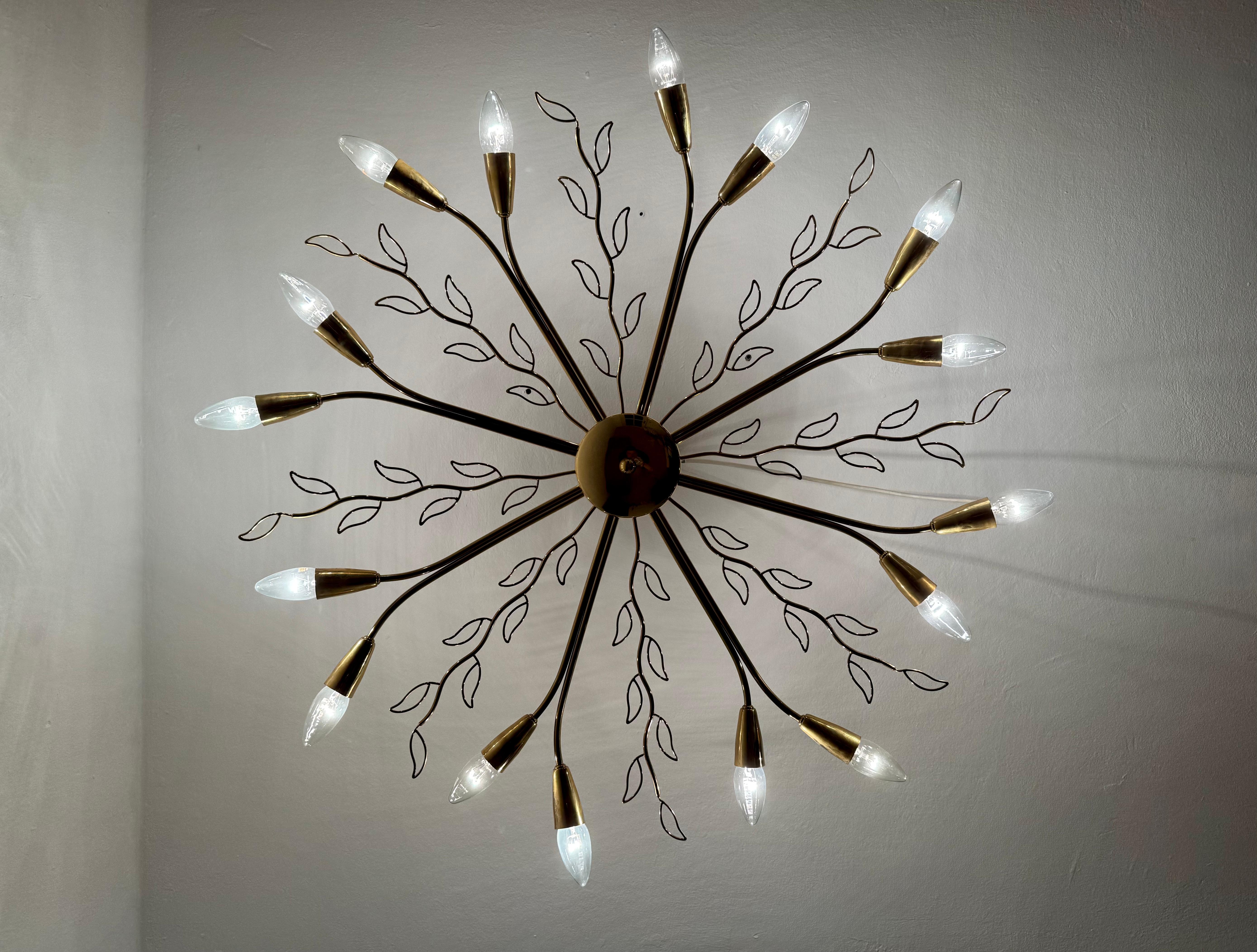 Large Austrian Brass Chandelier by Rupert Nikoll in vendita 3
