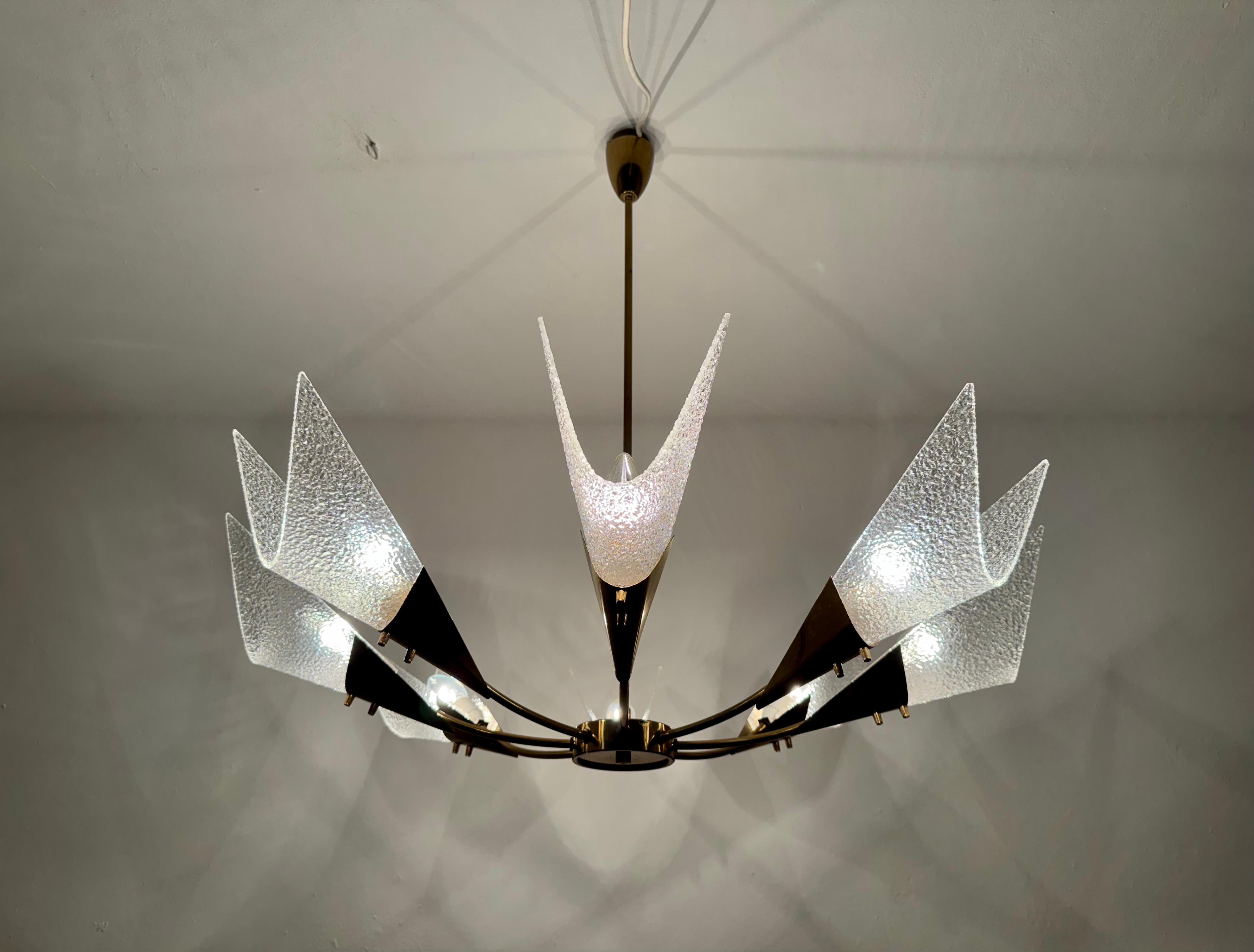 Grande lampadario austriaco in ottone di Rupert Nikoll in vendita 4