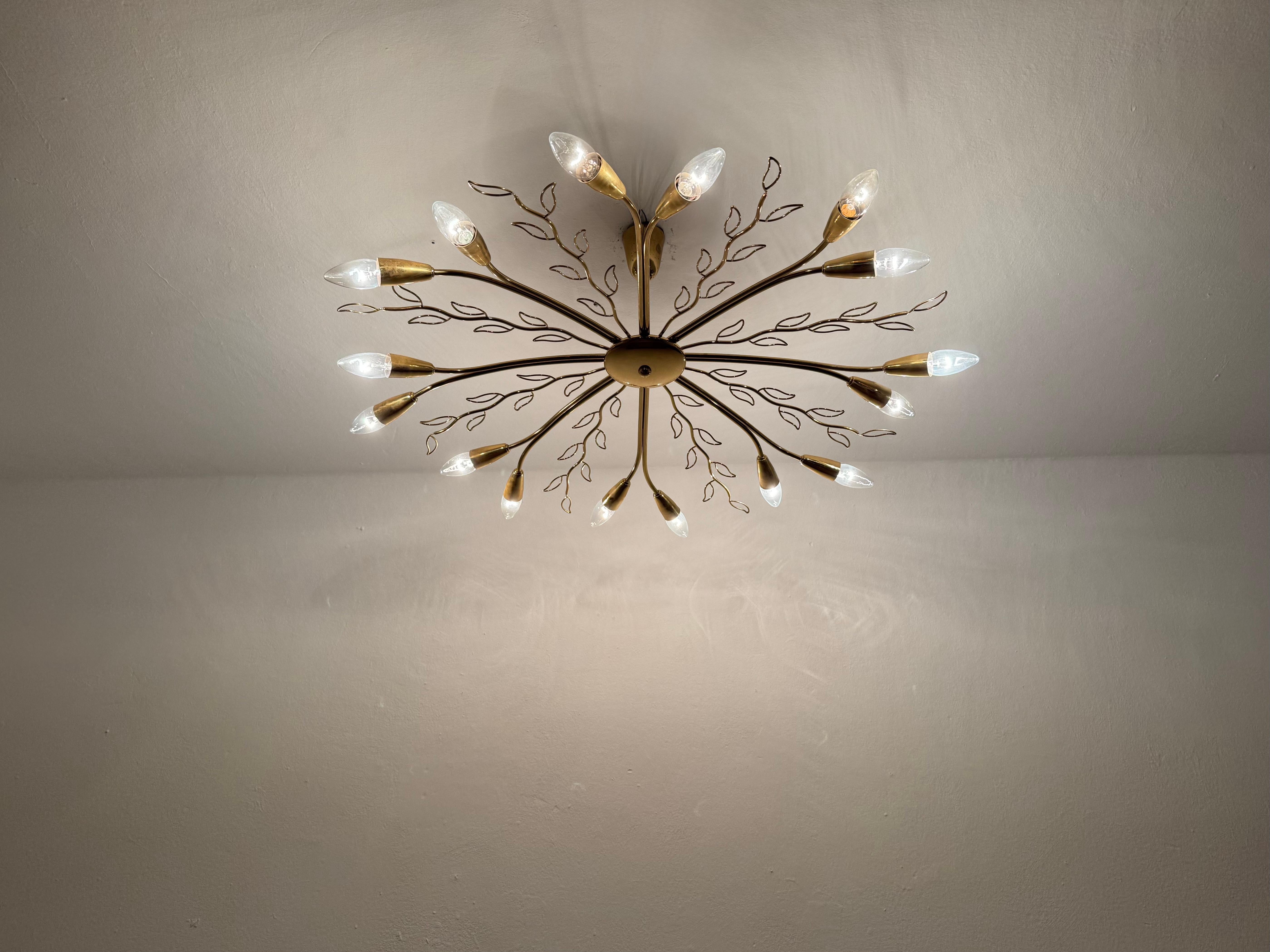 Large Austrian Brass Chandelier by Rupert Nikoll in vendita 6