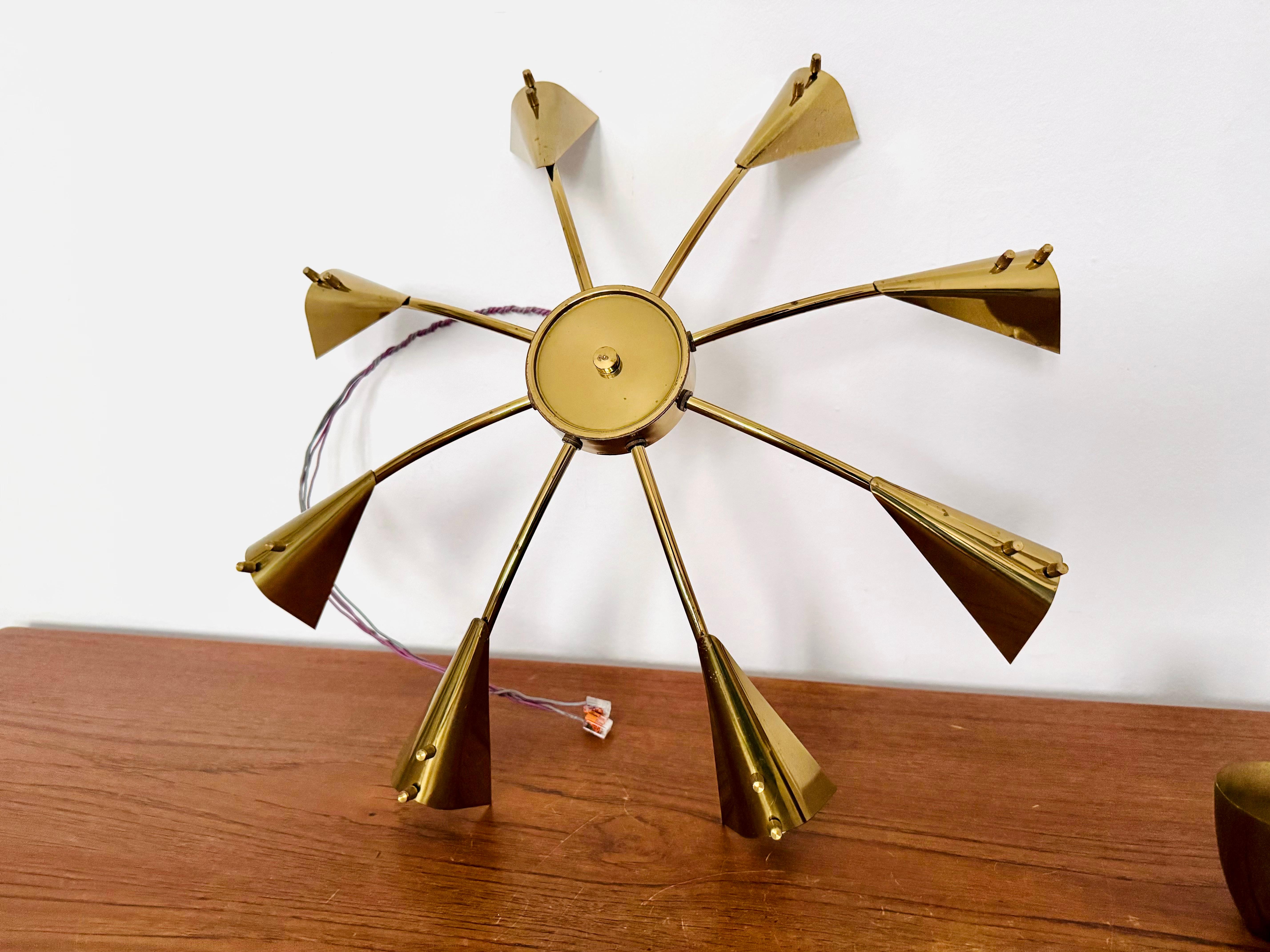 Grande lampadario austriaco in ottone di Rupert Nikoll in vendita 9