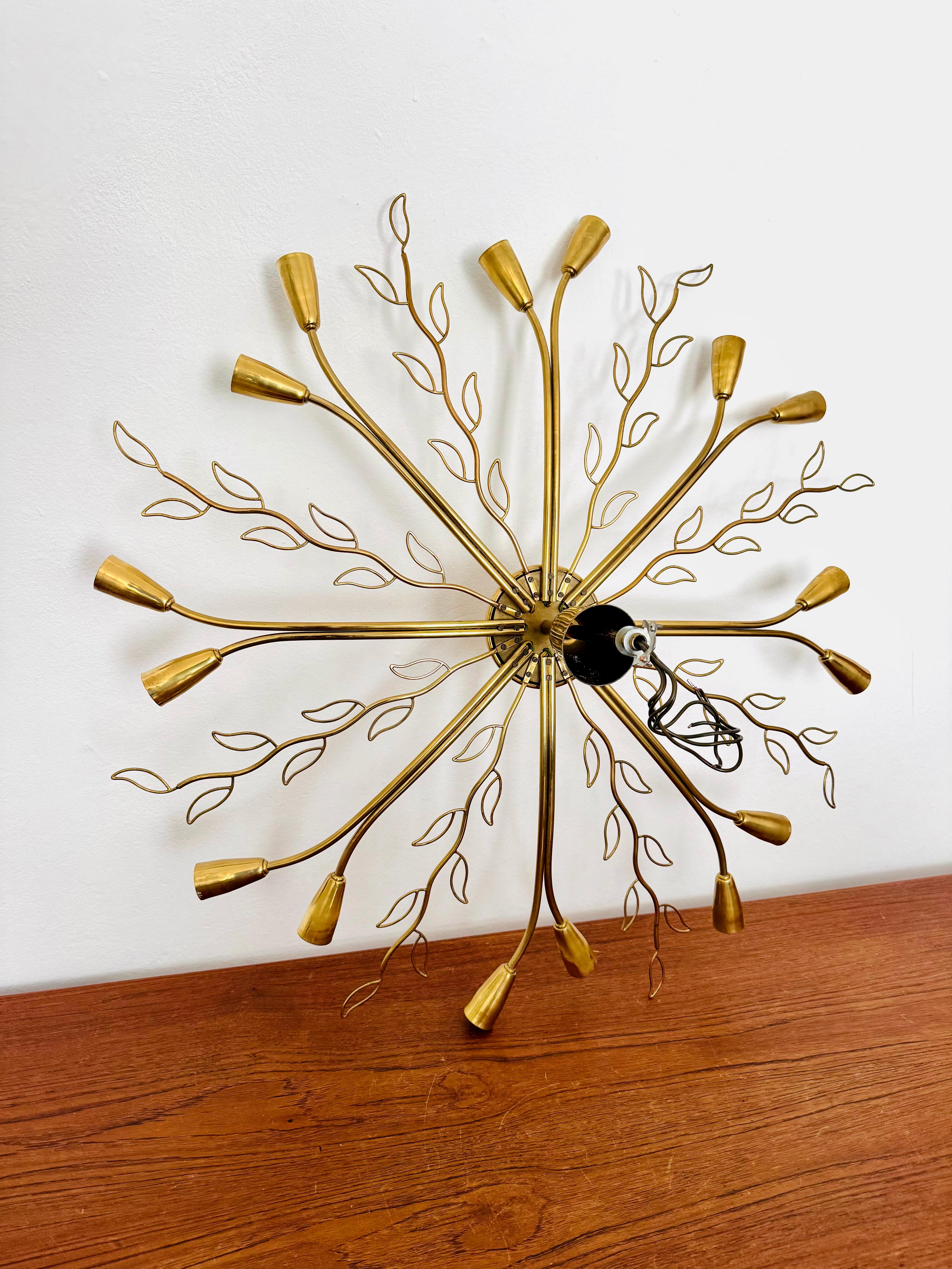 Large Austrian Brass Chandelier by Rupert Nikoll in vendita 9