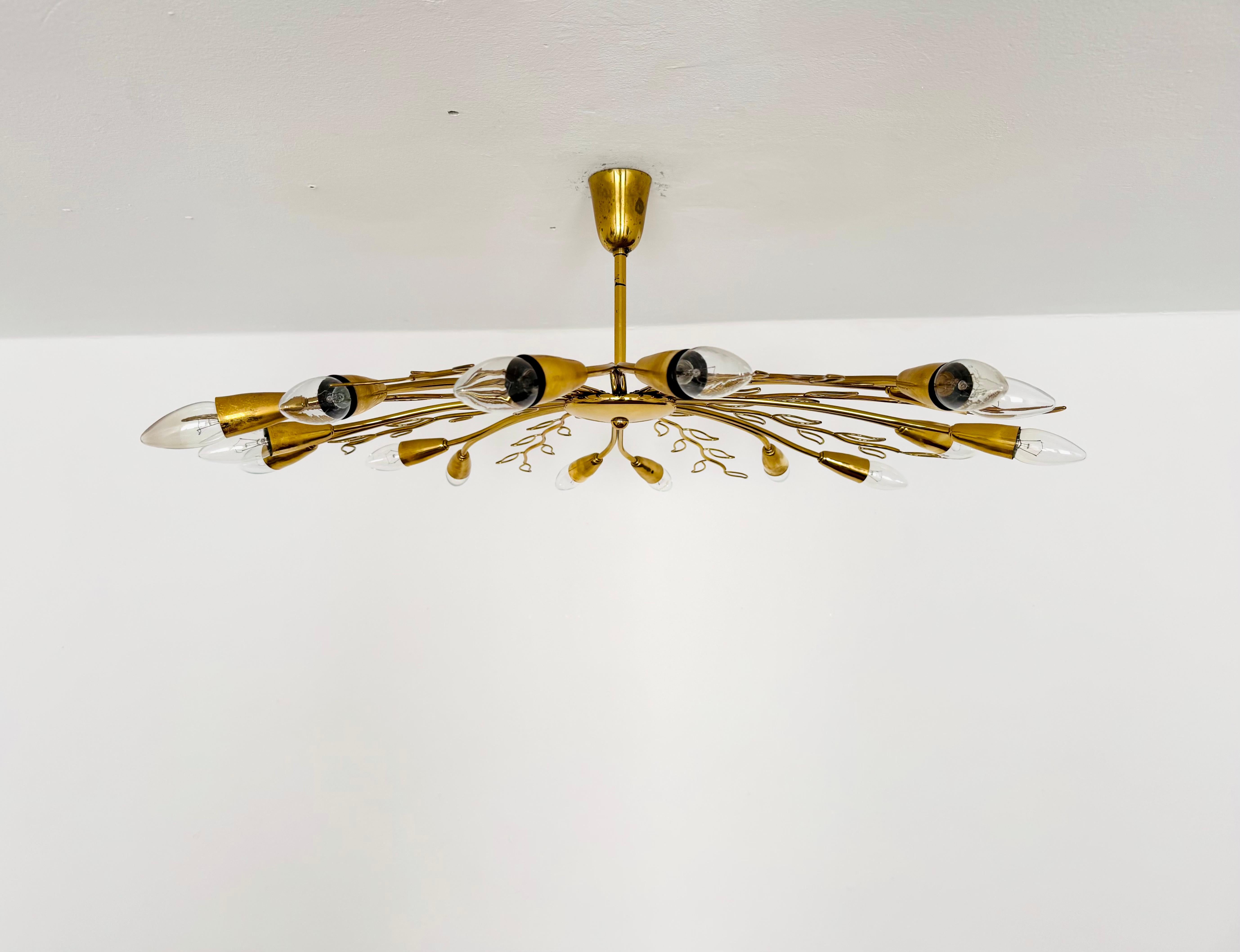 Metallo Large Austrian Brass Chandelier by Rupert Nikoll in vendita