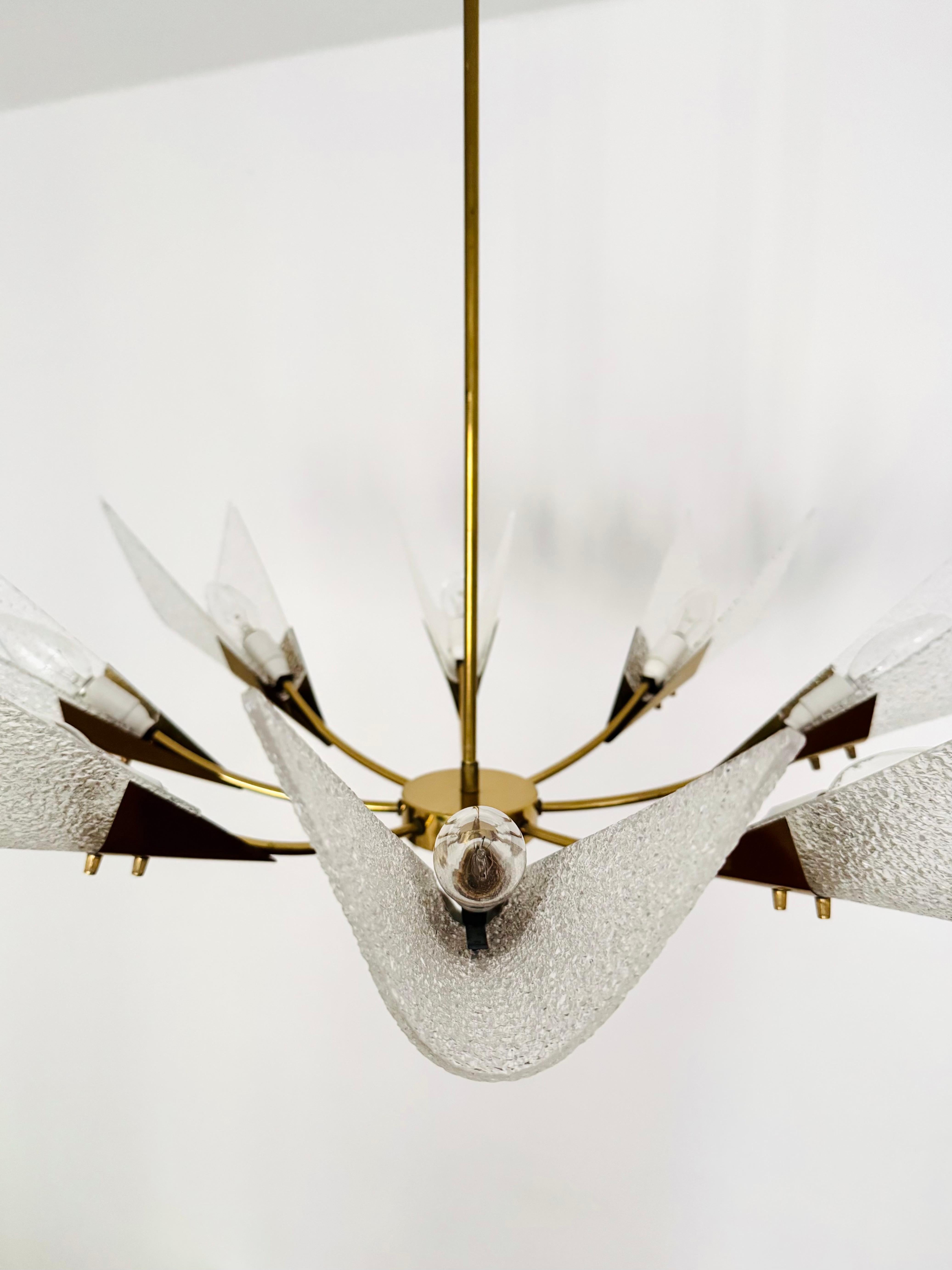 Grande lampadario austriaco in ottone di Rupert Nikoll in vendita 1