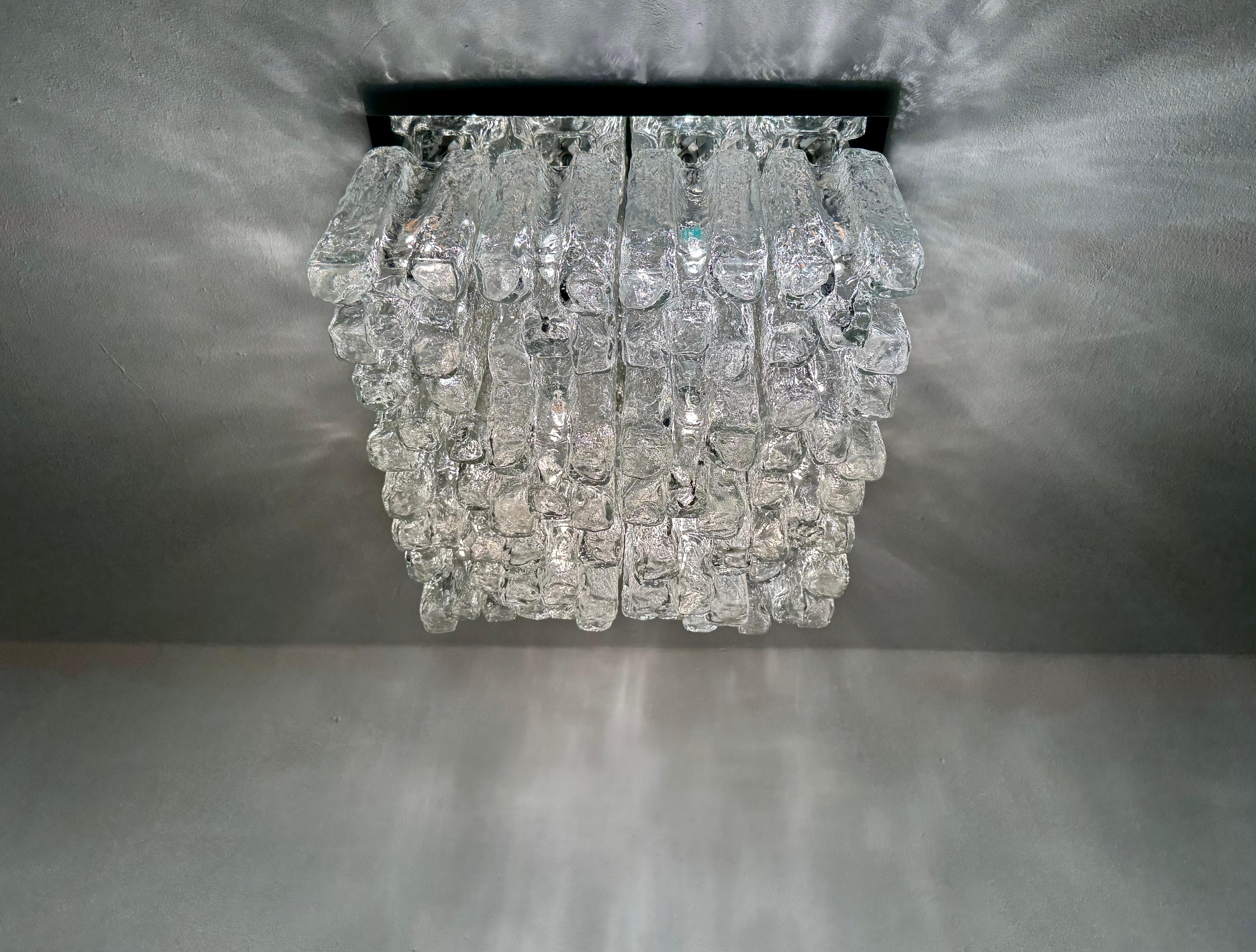 Luz empotrada grande Granada austriaca de J.T. Kalmar en venta 3