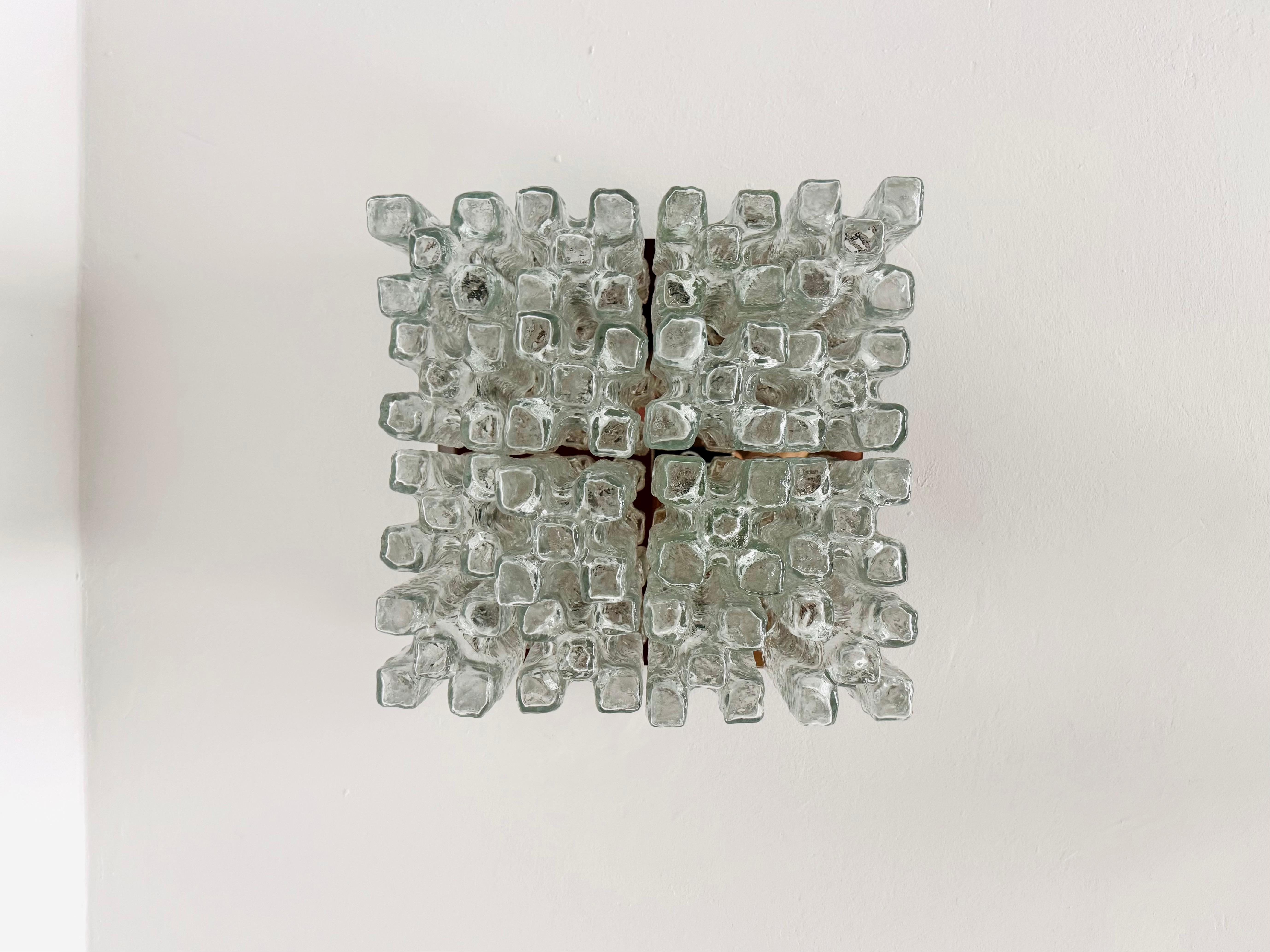 Luz empotrada grande Granada austriaca de J.T. Kalmar mediados del siglo XX en venta