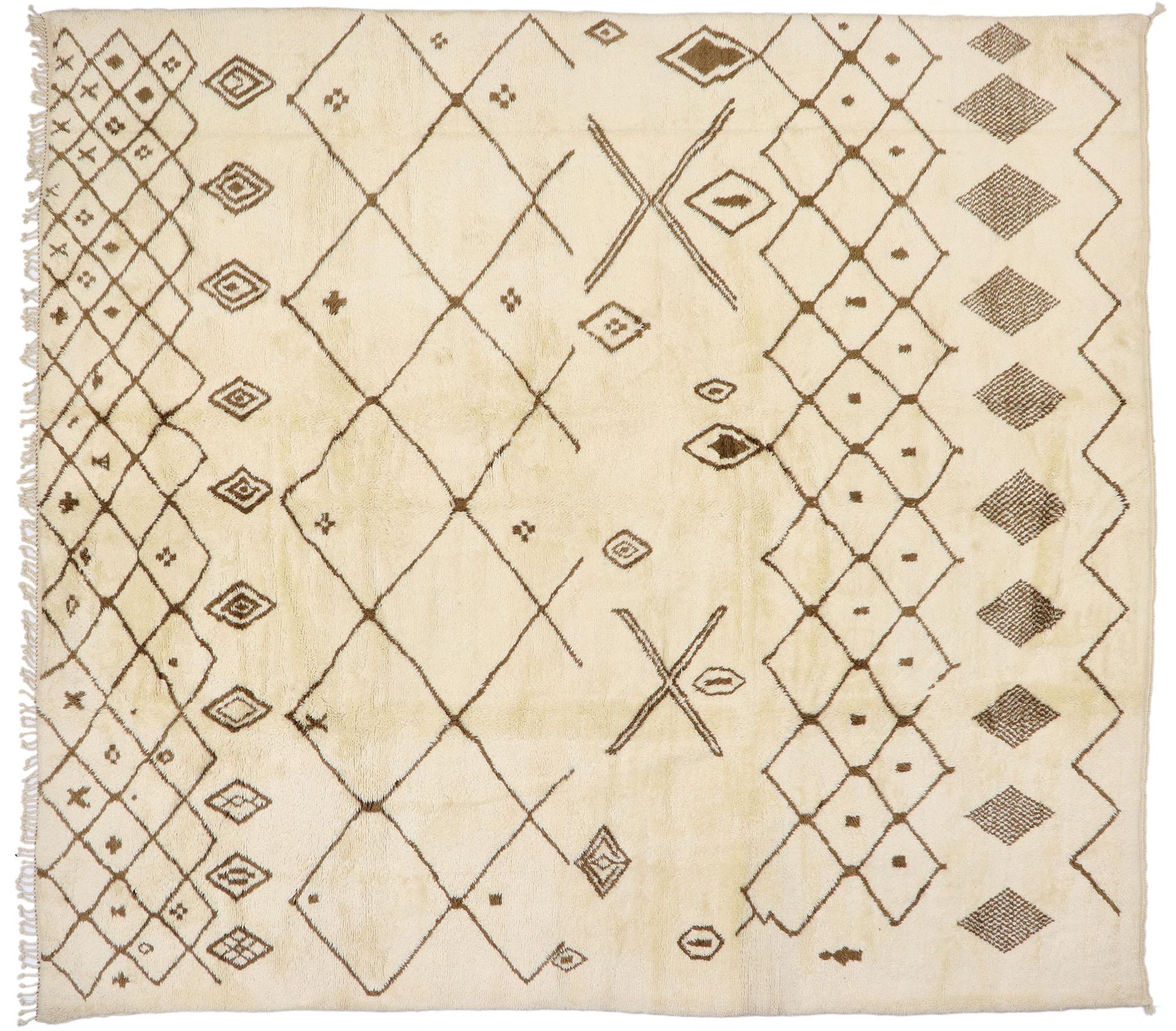 Grand tapis berbère marocain authentique, le confort hygge rencontre le charme nomade en vente 1