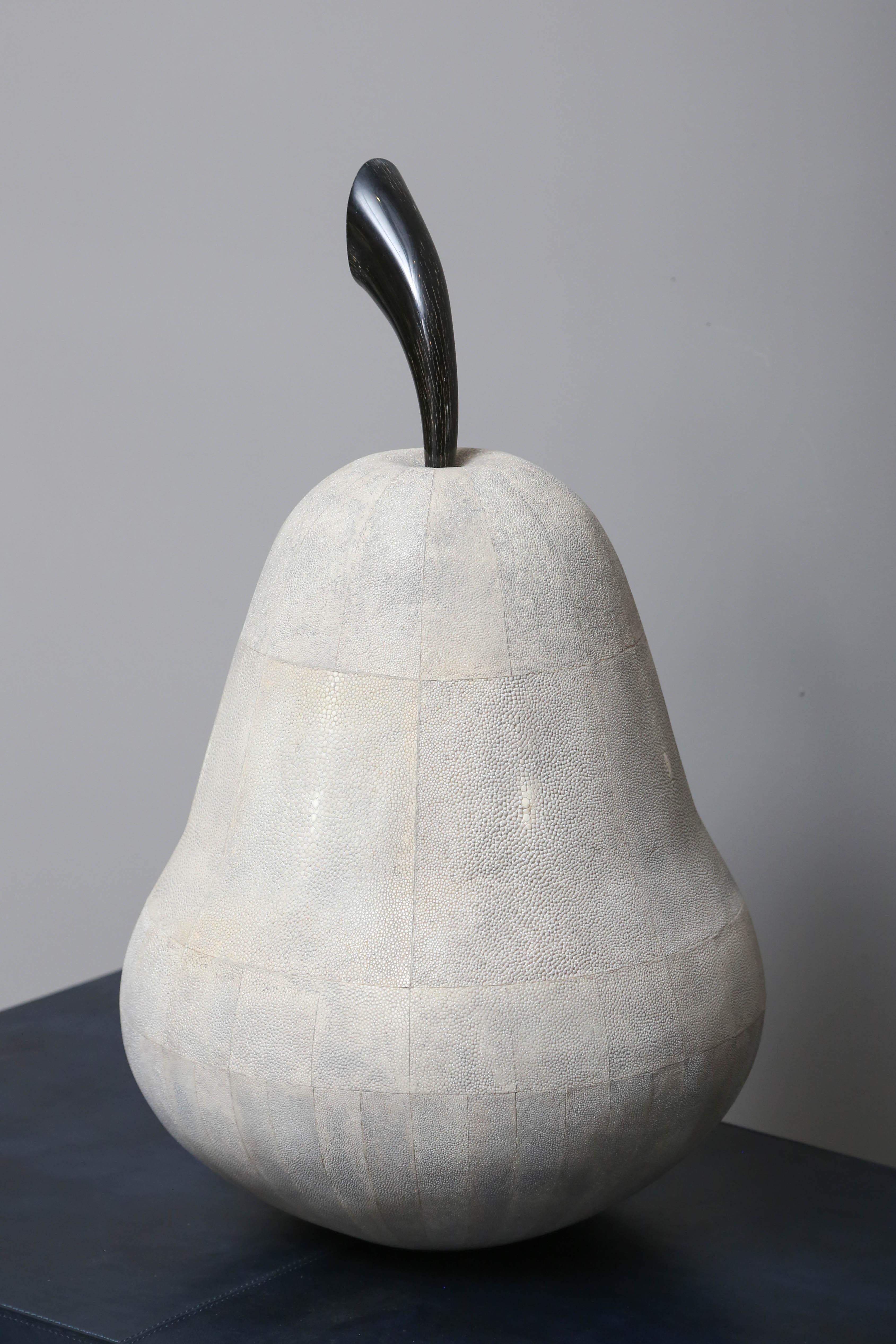 Monumental fiberglass pear covered with natural Shagreen and adorned with a natural horn stamp. Made in France and designed by Serge de Troyer.