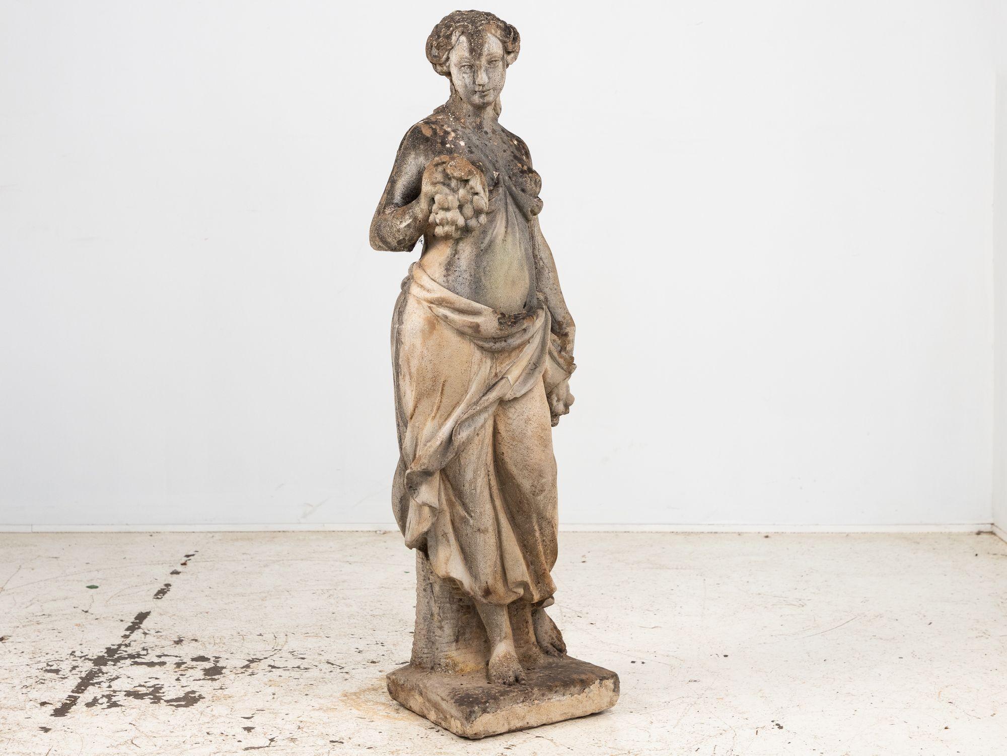 Große Herbstgöttin der Four Seasons Gartenfigur, Italien, Ende 20. (20. Jahrhundert) im Angebot