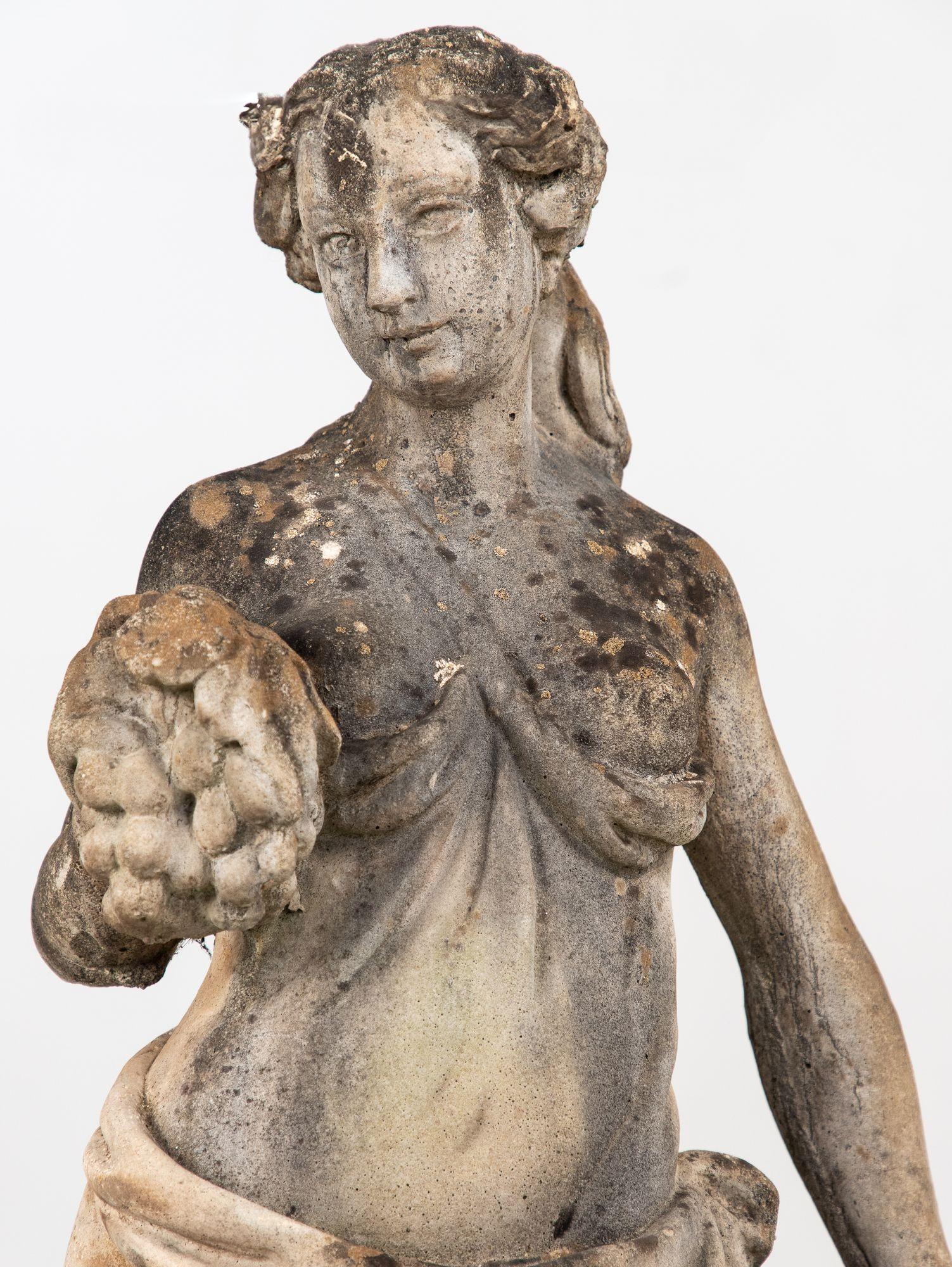 Große Herbstgöttin der Four Seasons Gartenfigur, Italien, Ende 20. im Angebot 2