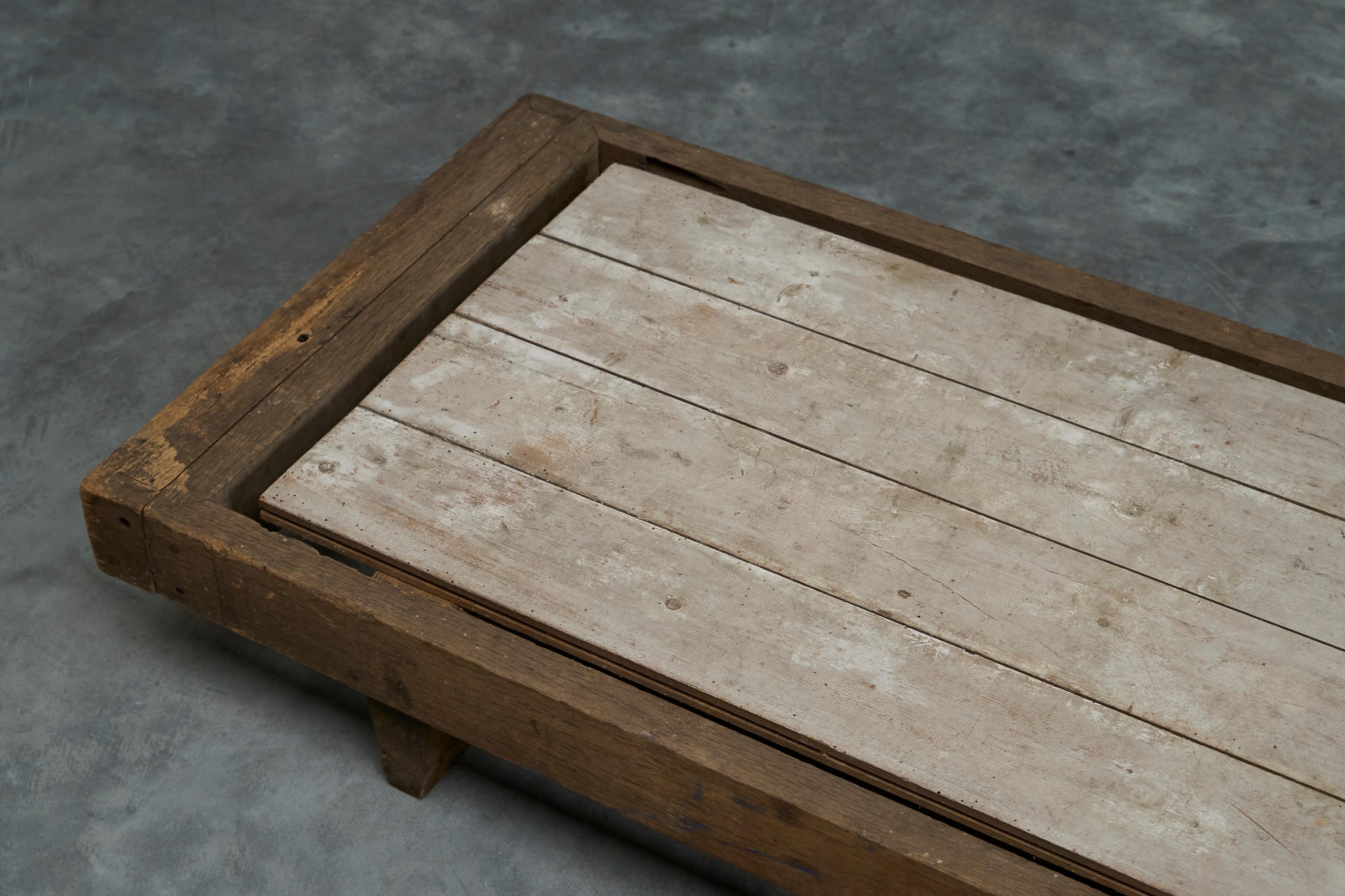 Grande table basse Axel Vervoordt style Wabi Sabi Milieu du 20e siècle en vente 1