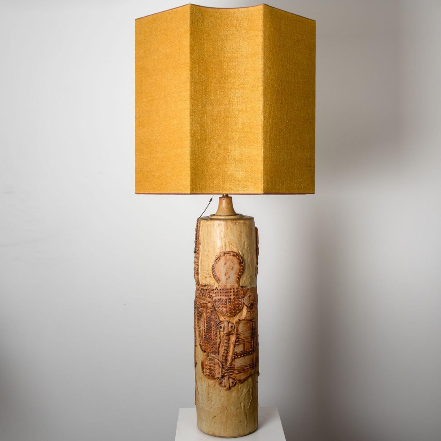 Gran lámpara de cerámica B. Rooke, años 60 con pantalla de seda hecha a medida por René Hoube en Bueno estado para la venta en Rijssen, NL