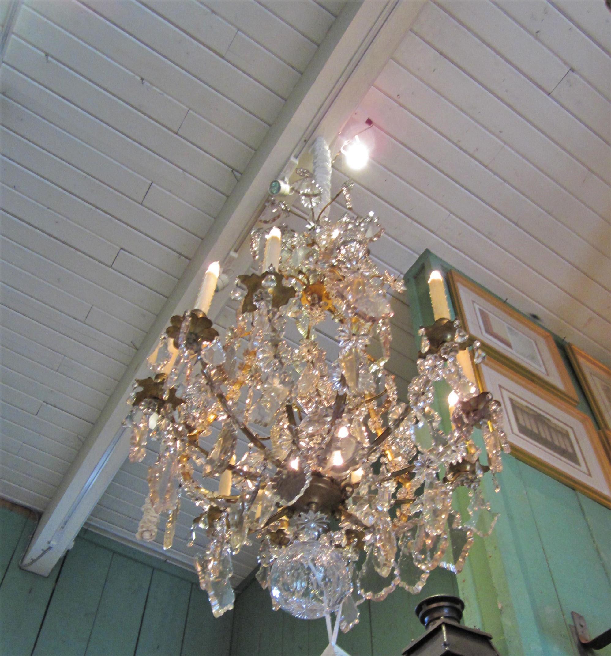 Grand lustre à suspension ancien en cristal du 18ème siècle de Baccarat LA en vente 5