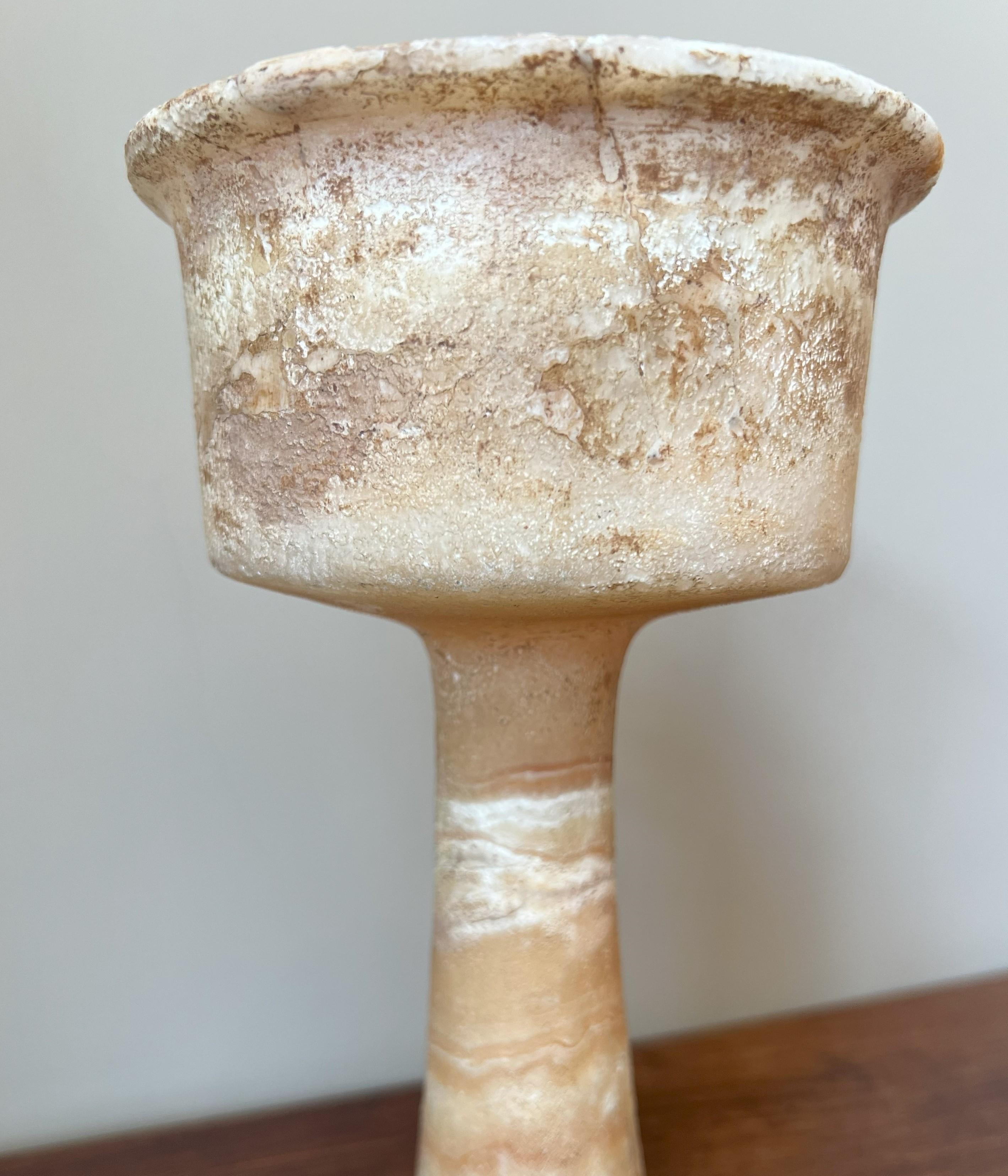 Large Bactrian Bronze Age Alabaster Chalice In Fair Condition For Sale In Vosselaar, BE