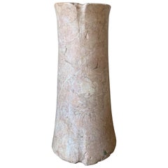 Großer säulenförmiger Idol aus Bronze des Bactrianischen Zeitalters