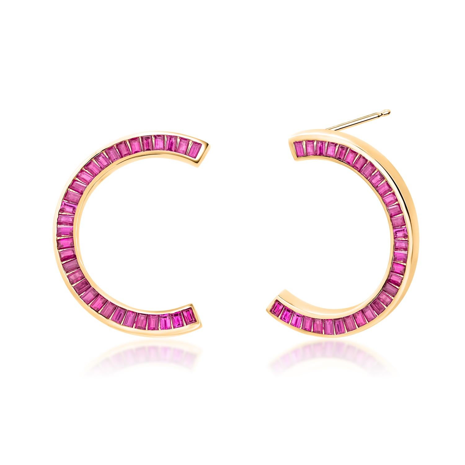 Boucles d'oreilles tendance croissant de lune en or jaune avec gros rubis baguette de 8,00 carats en vente 4
