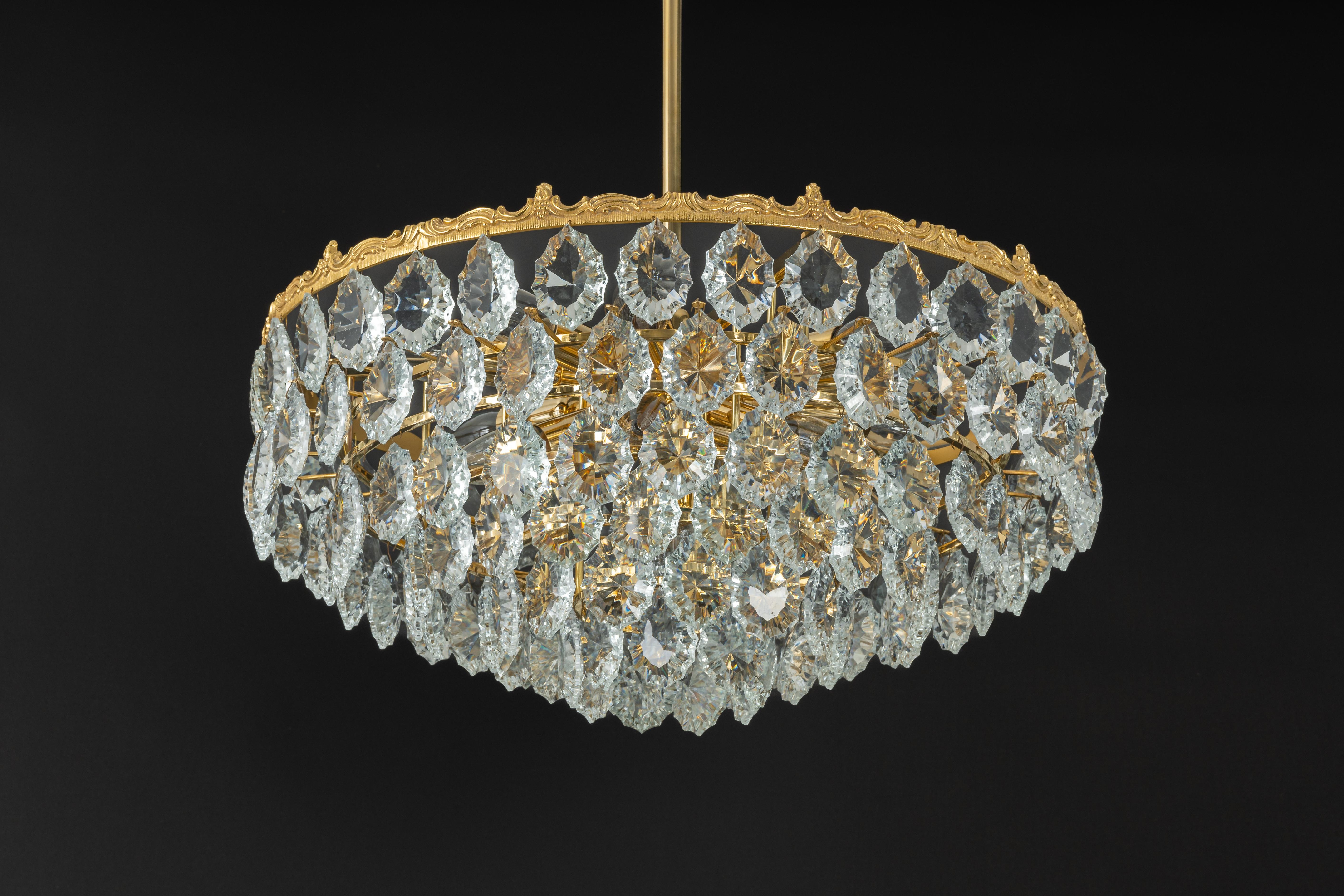 Large Bakalowits Chandelier, Brass and Crystal Glass, Austria, 1960s For Sale 9