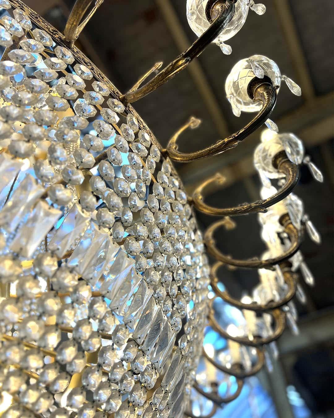 Large balloon chandelier 2m in diameter In Good Condition For Sale In TOURCOING, FR