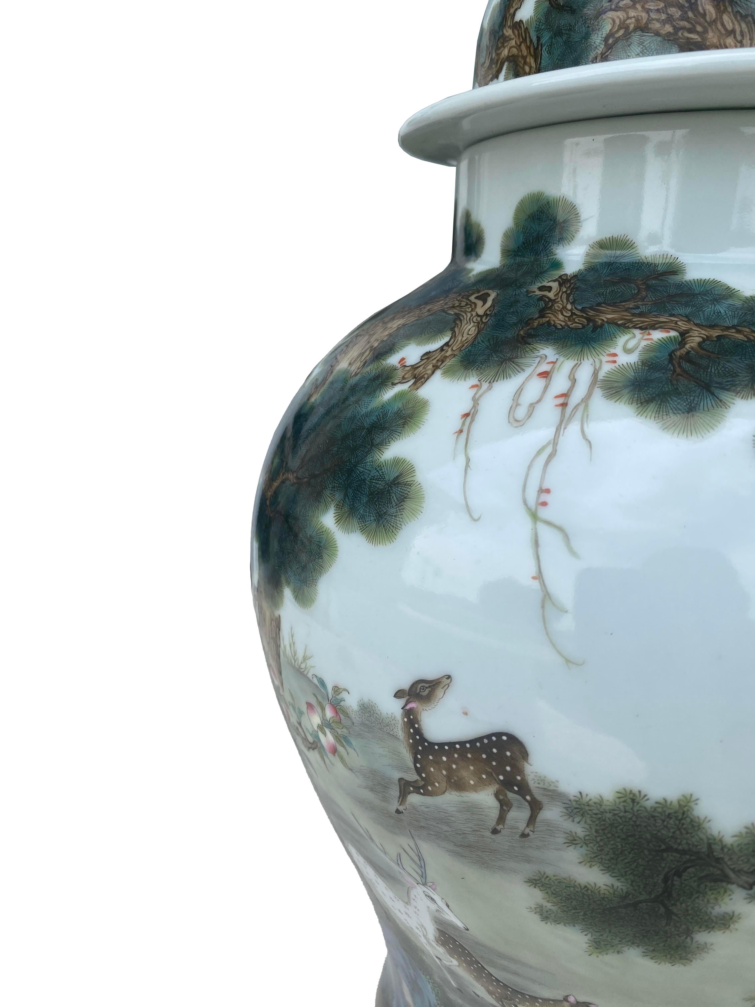 Grand pot à balustre avec couvercle - Collection Ann & Gordon Getty en vente 1