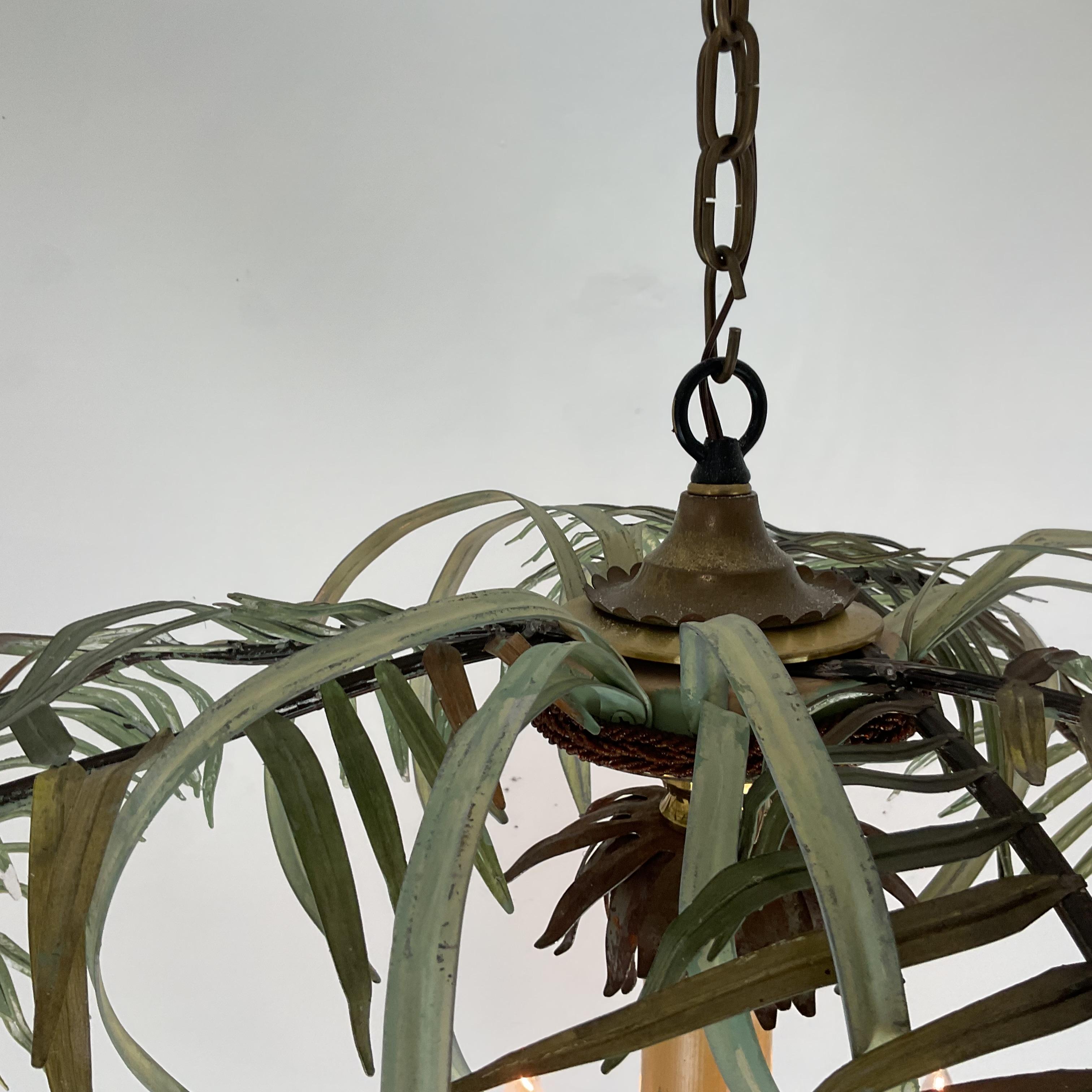 Grande lampadario a forma di palma in bambù e metallo in vendita 5