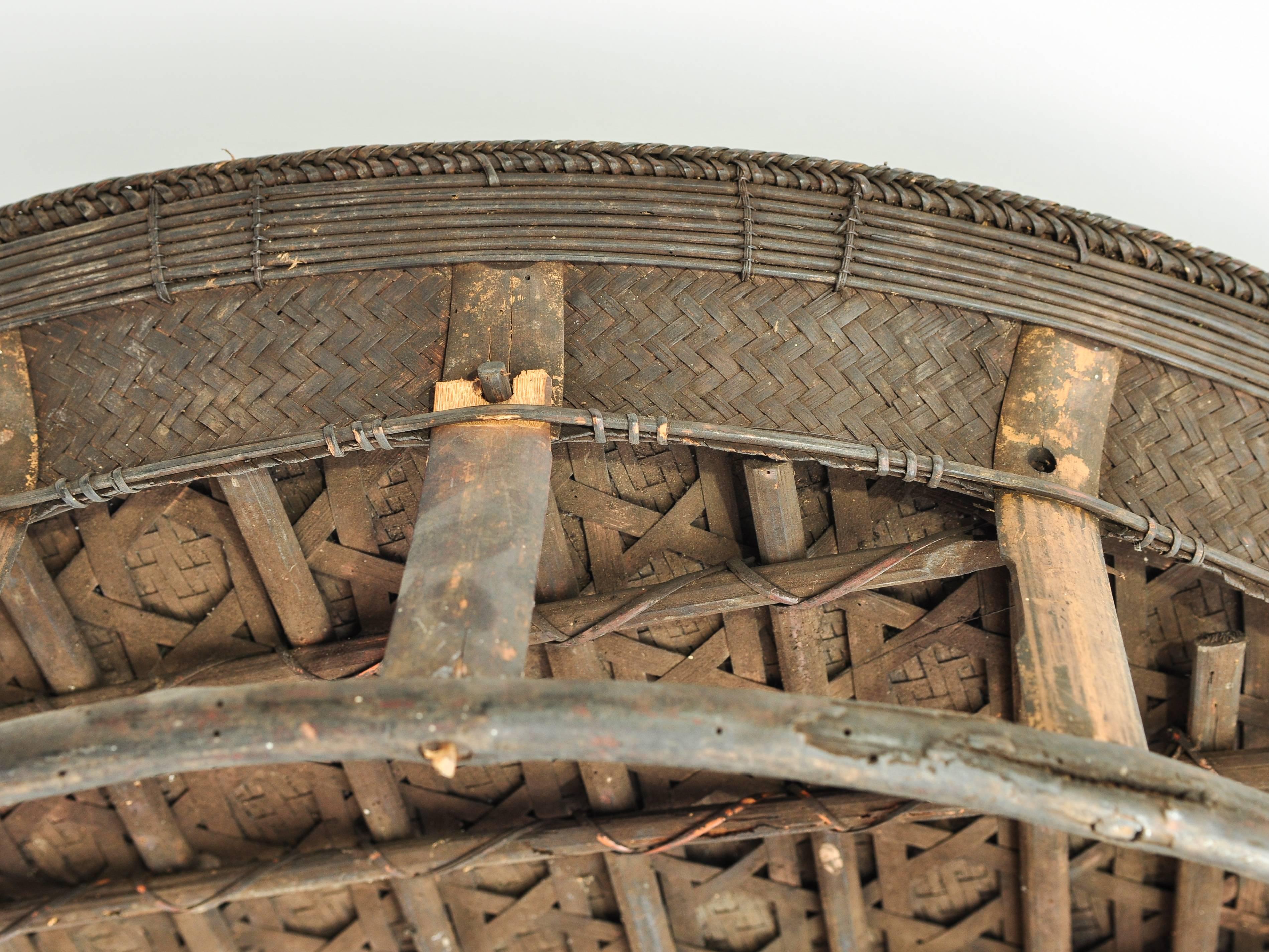 Large Bamboo and Rattan Basket Table or Tray, Laos, Mid-Late 20th Century 6
