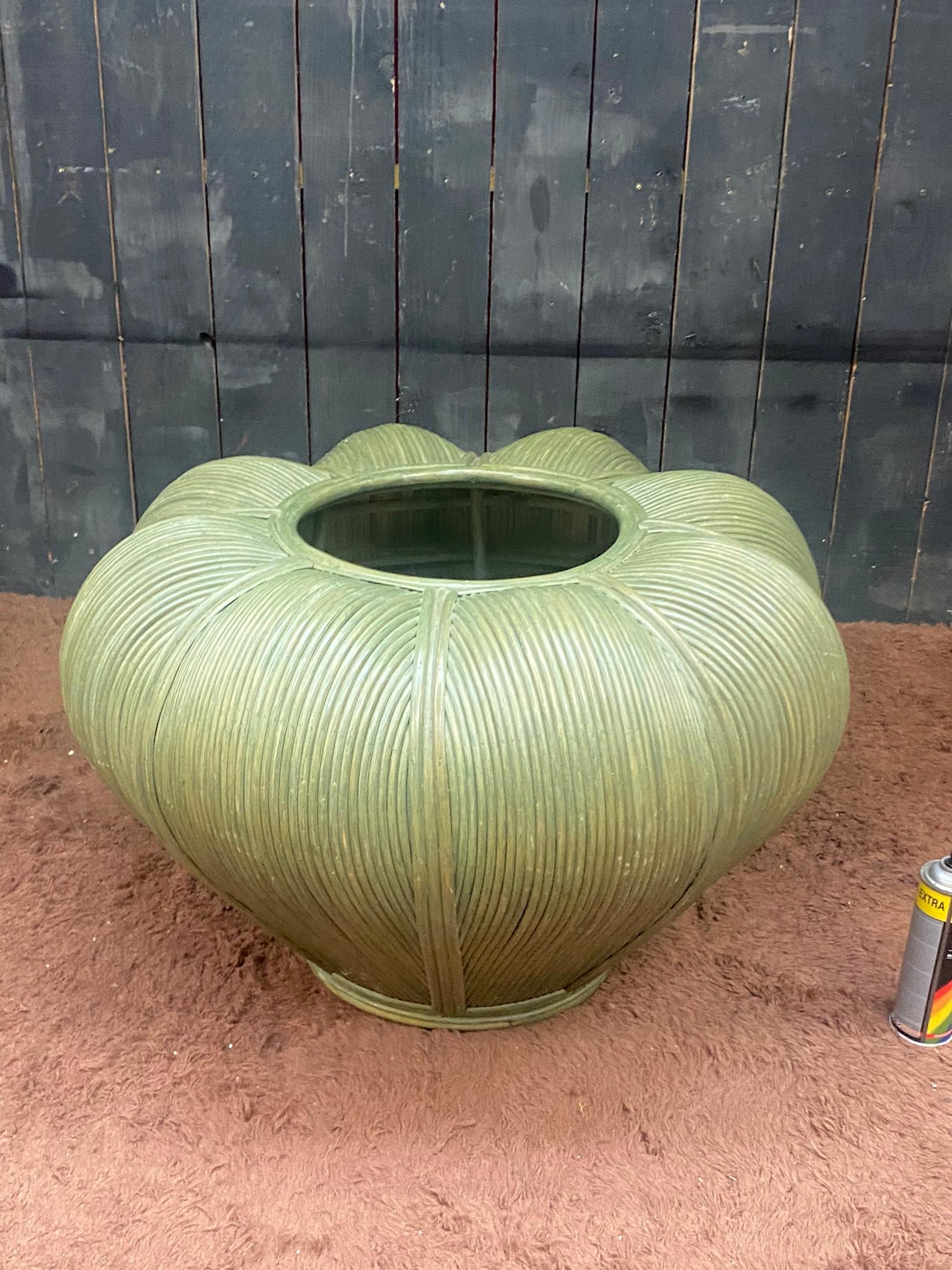 Large Bamboo and Rattan flowerpot , circa 1970 For Sale 9