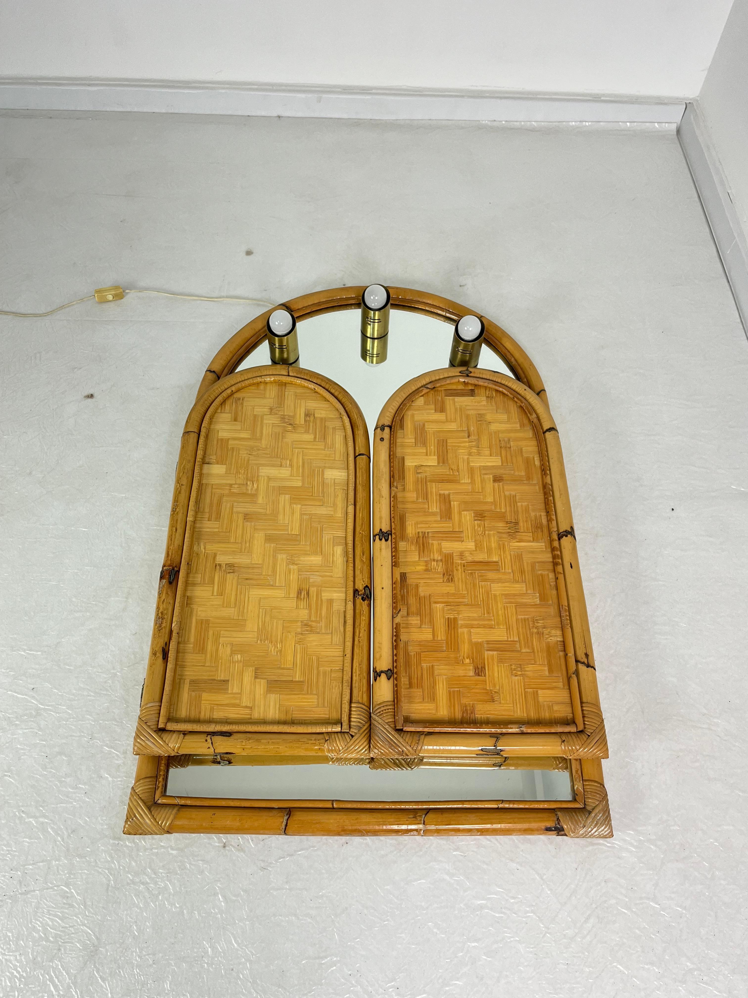 Italian Large Bamboo Bathroom Mirror With Adjustable Side Panels, 3-Light, 1970s For Sale